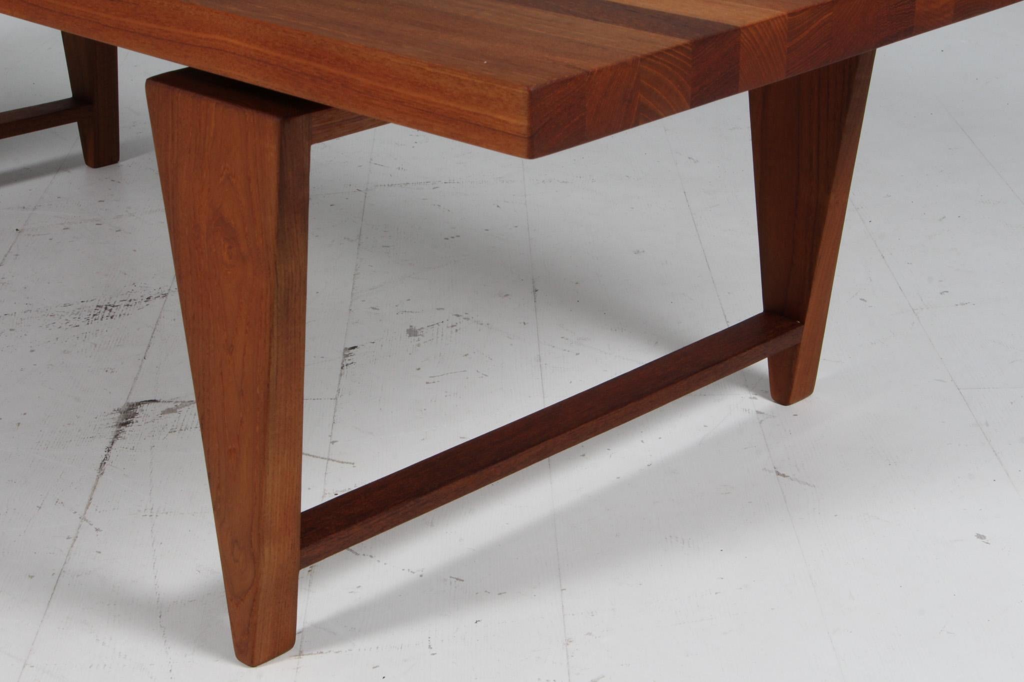 Illum Wikkelsø Coffee Table in Teak In Excellent Condition For Sale In Esbjerg, DK