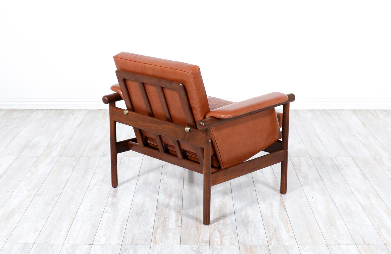 Danish Illum Wikkelsø Cognac Leather Lounge Chair for Koefoed's Møbelfabrik For Sale