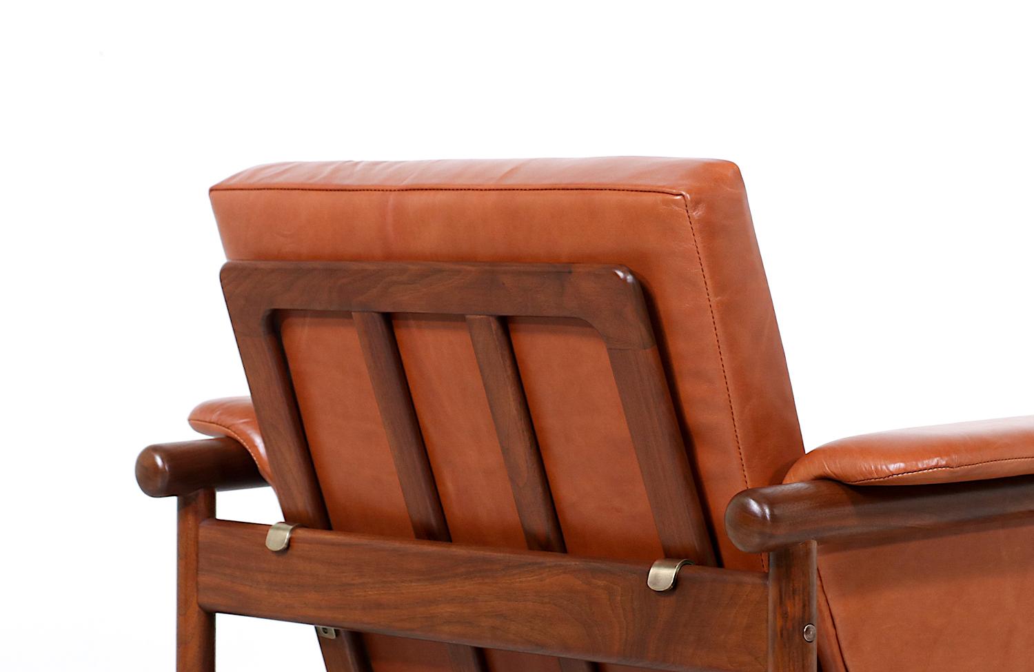 Illum Wikkelsø Cognac Leather Lounge Chair for Koefoed's Møbelfabrik In Excellent Condition For Sale In Los Angeles, CA
