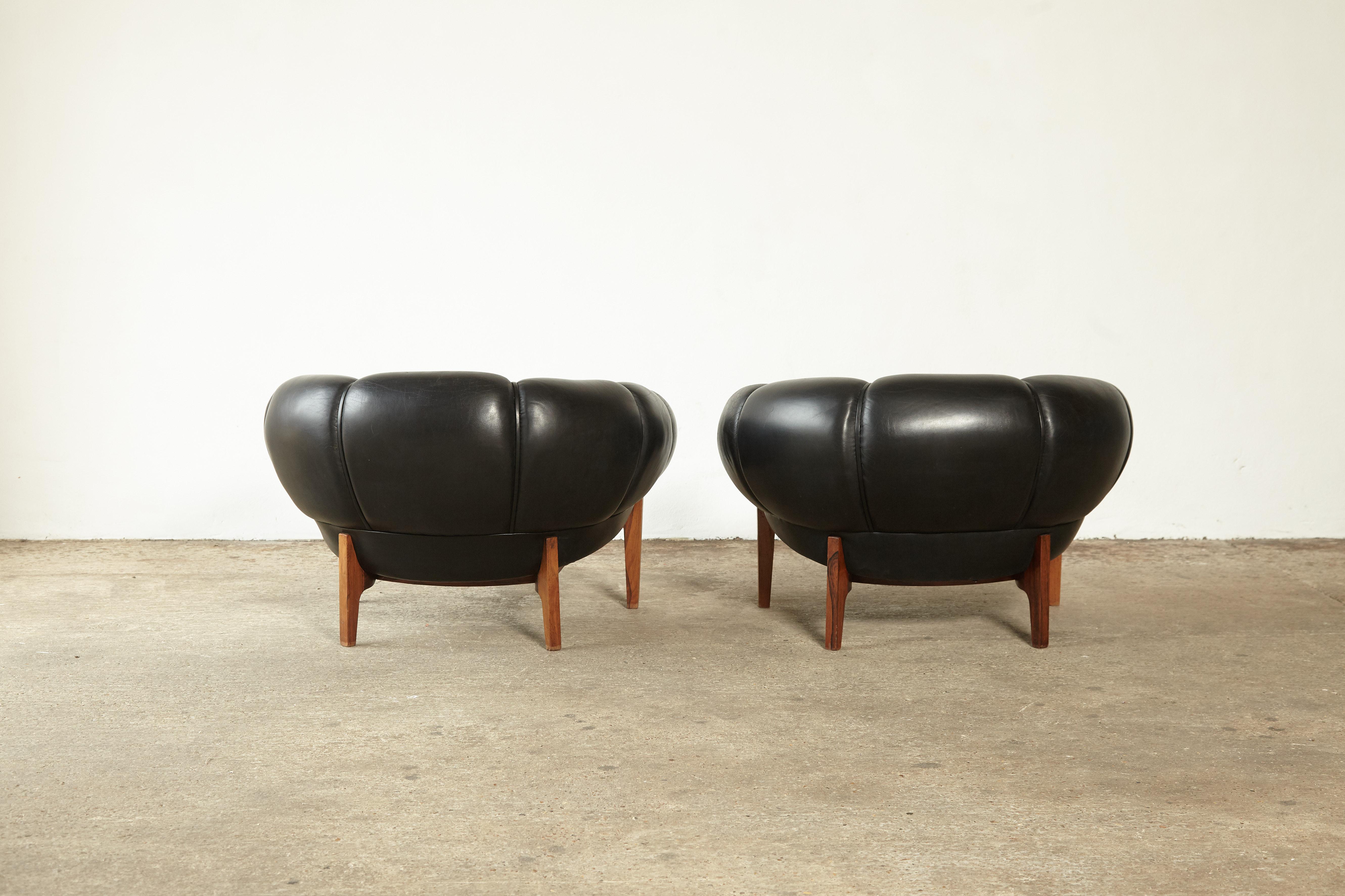 Illum Wikkelsø Croissant Chairs Produced by Holger Christiansen, Denmark, 1950s 1