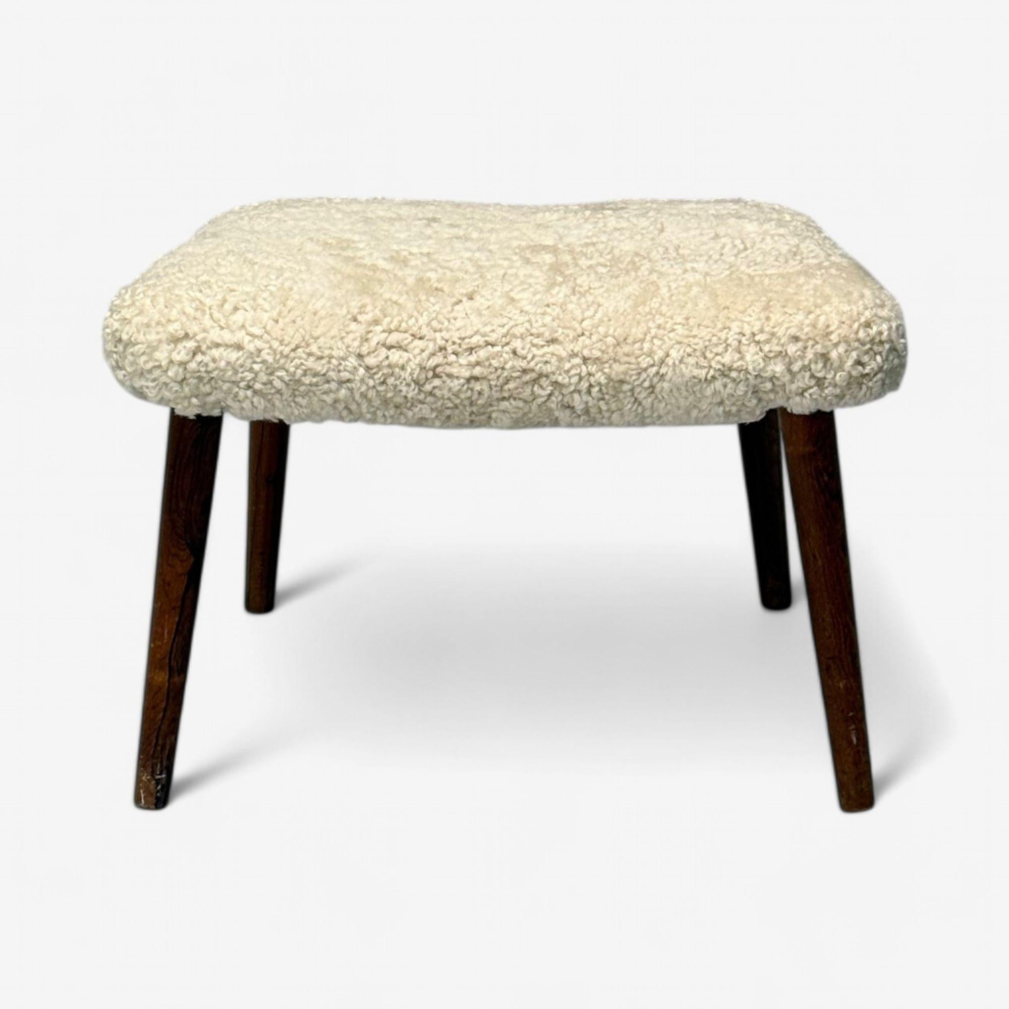 Illum Wikkelsø, Danish Mid-Century Modern, Stool, Sheepskin, Rosewood, 1950s 2