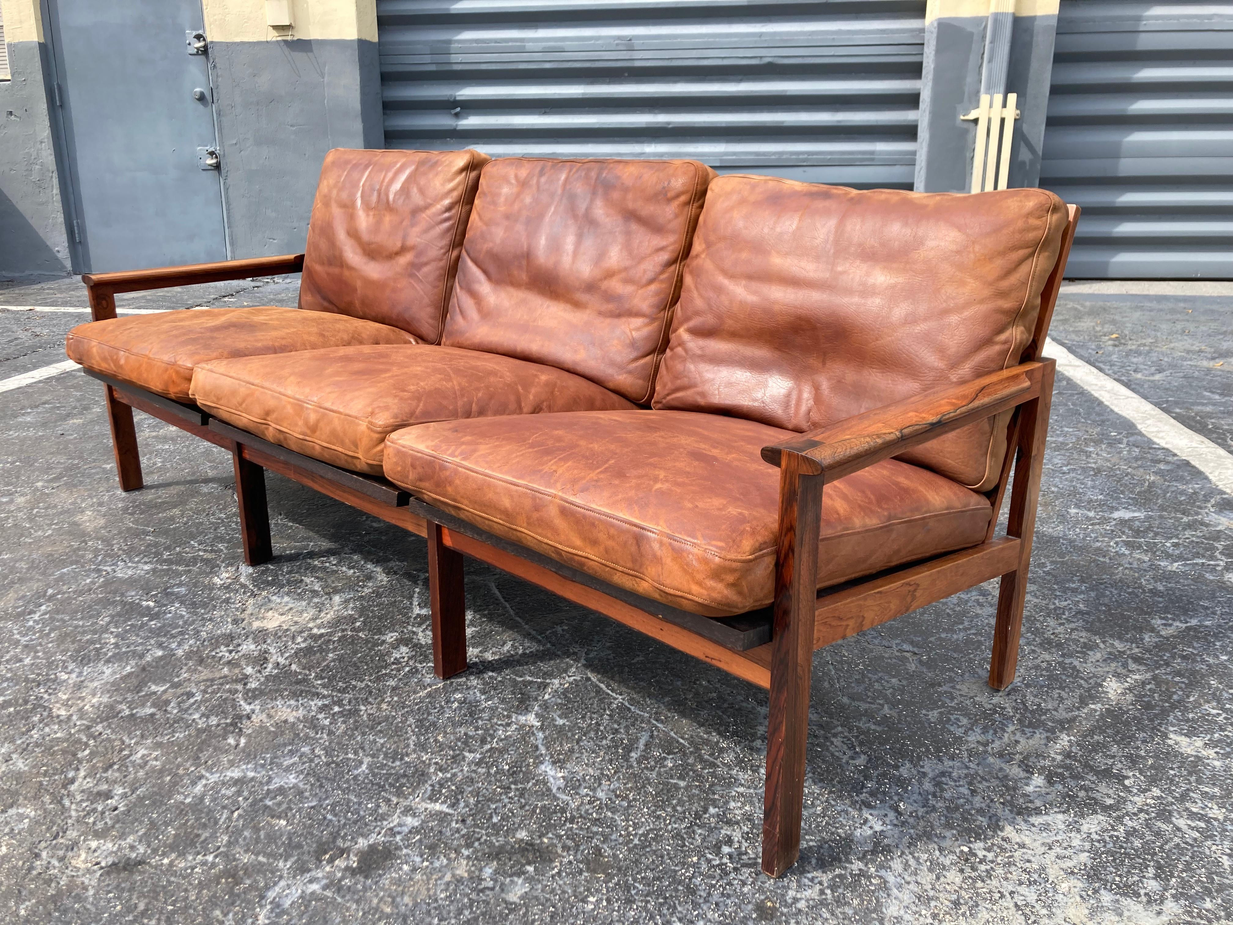 Illum Wikkelsø Danish Modern Leather 'Capella' Sofa Cognac Leather Rosewood For Sale 12