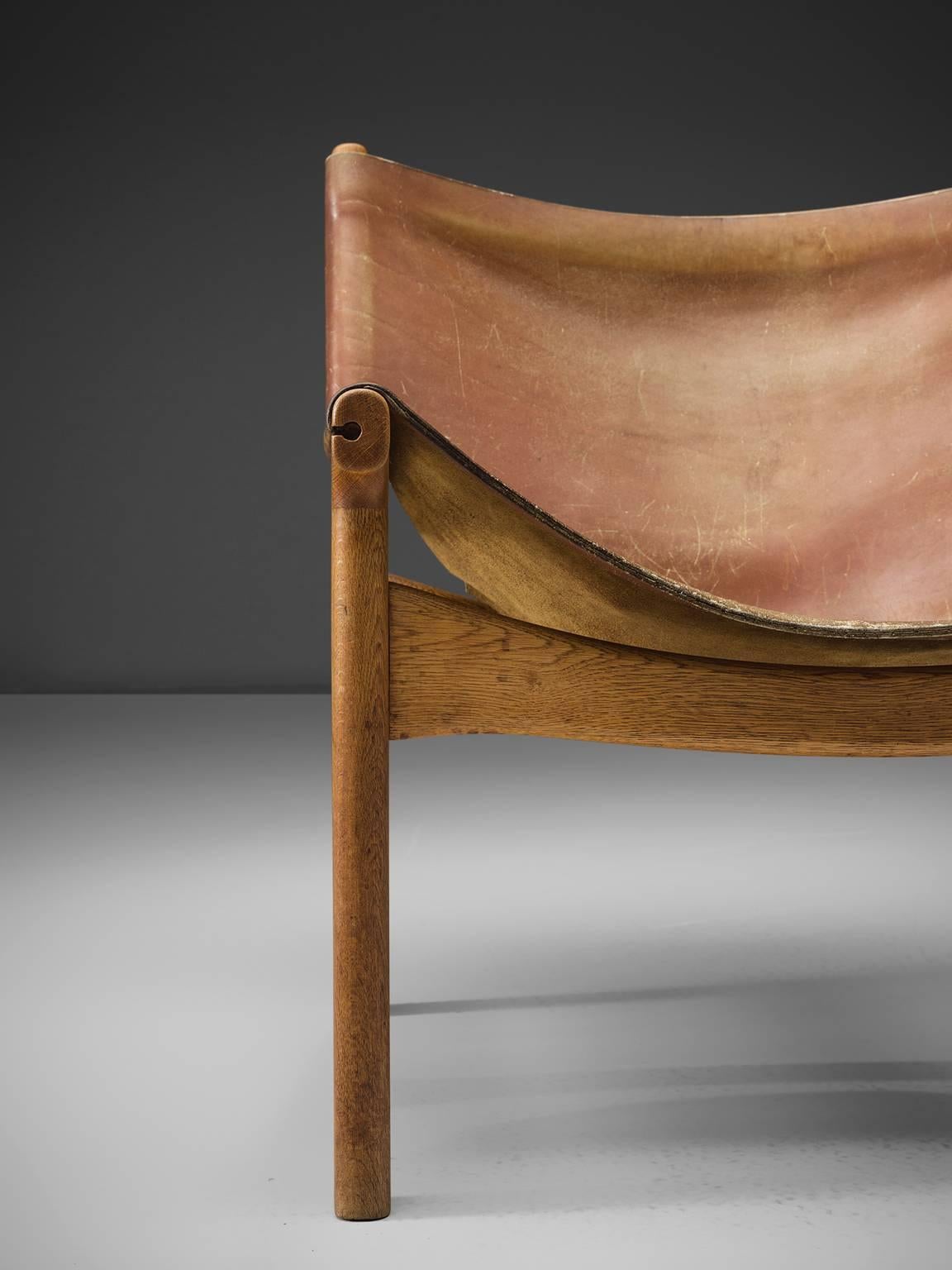 Mid-20th Century Illum Wikkelsø Easy Chair in Oak and Leather