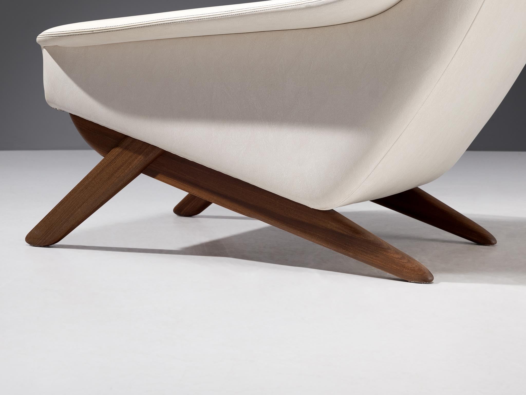 Illum Wikkelsø Easy Chair in Pearlescent White Leatherette and Teak  3
