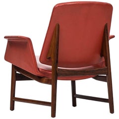 Illum Wikkelsø Easy Chair Model 451 by Aarhus Polstrermøbelfabrik in Denmark