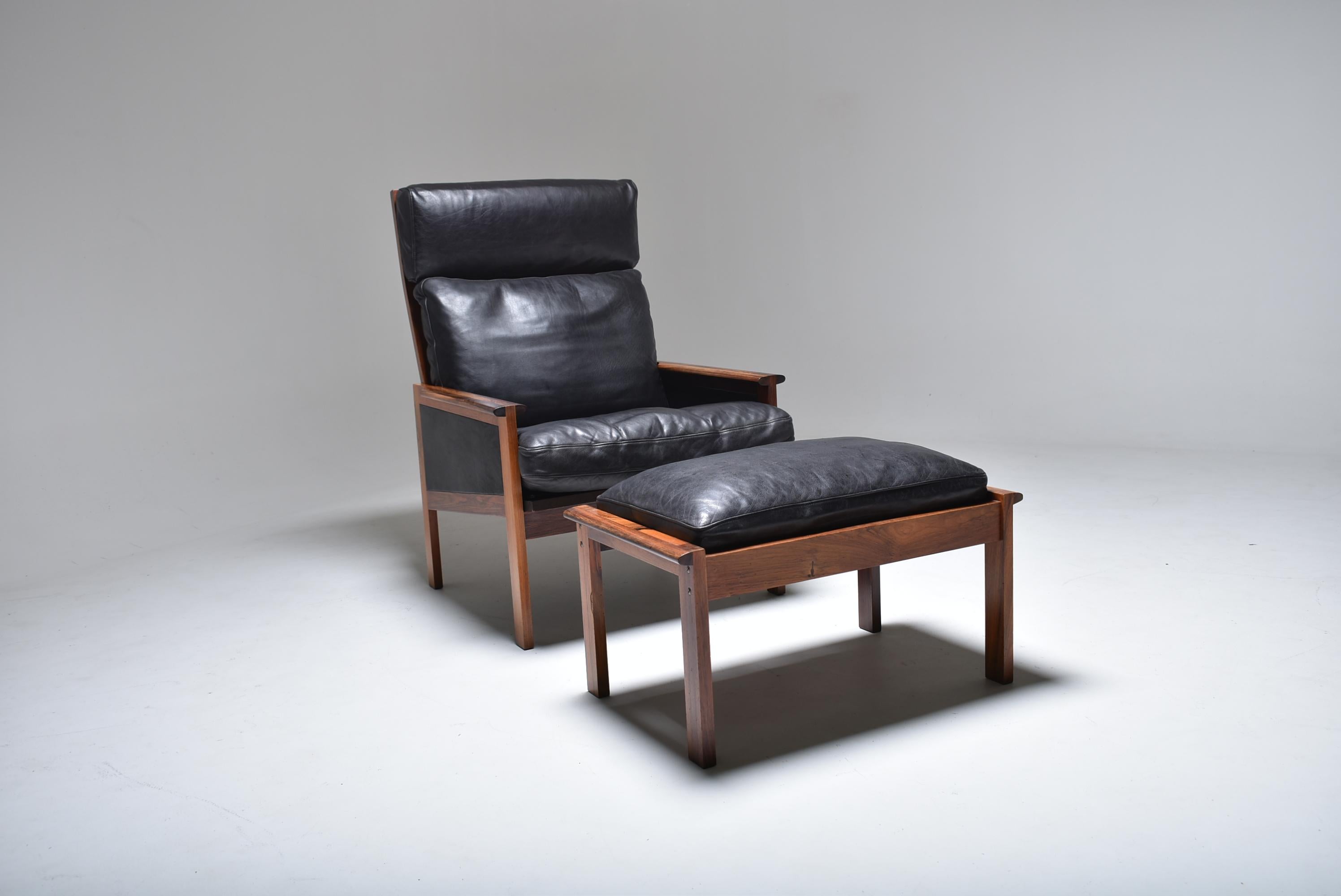 Scandinavian Modern Illum Wikkelsø Easy Chair with Ottoman 