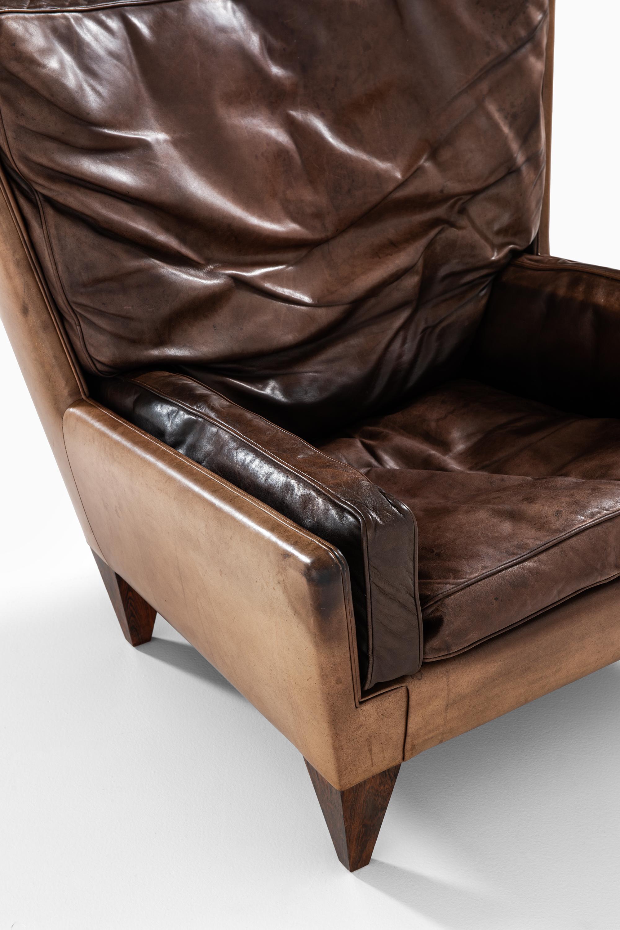 Illum Wikkels Easy Chairs Modell V11 Hergestellt von Holger Christensen in Dänemark 4