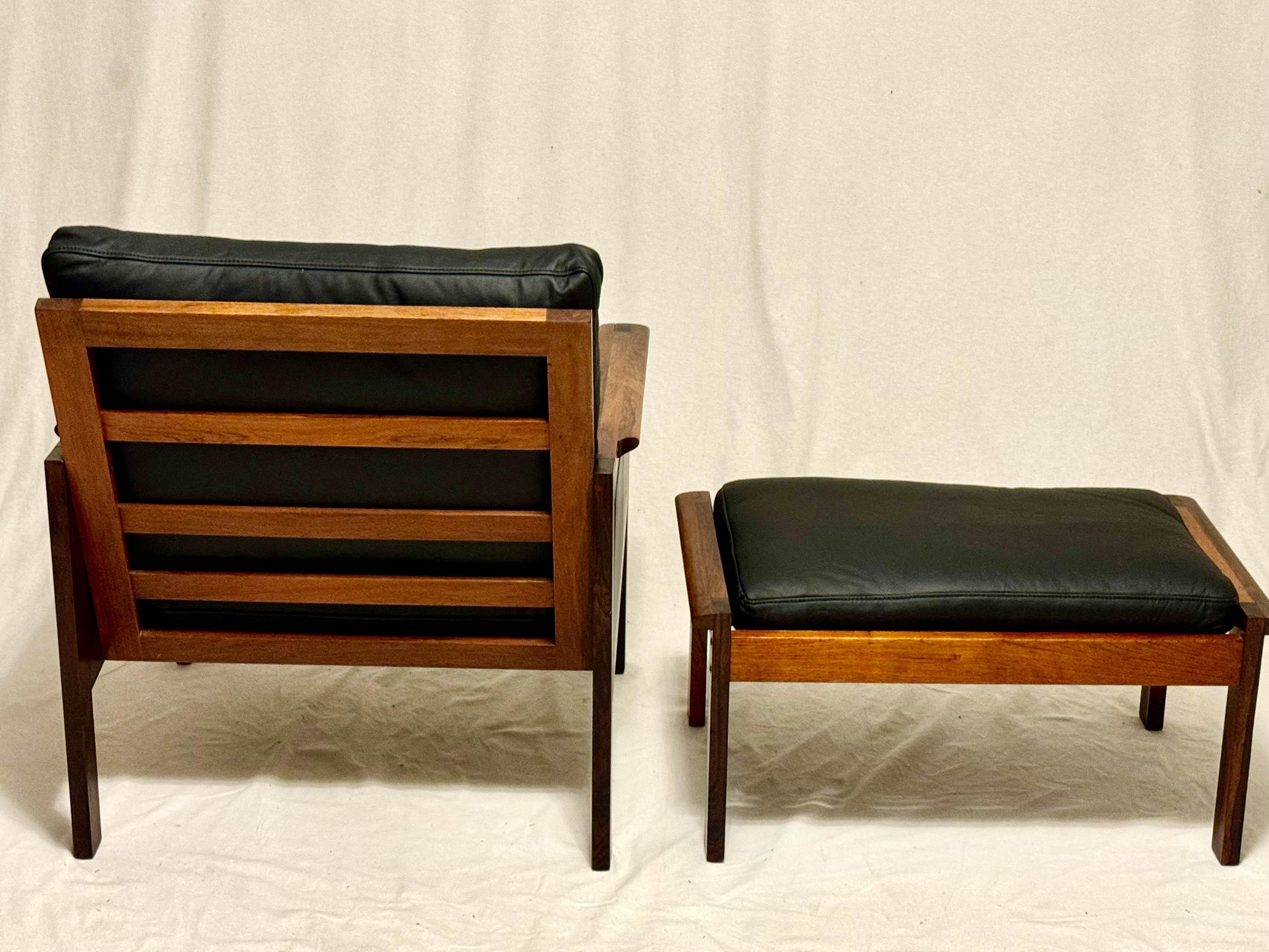 Illum Wikkelsø Fauteuils avec ottoman Modèle Capella en vente 5