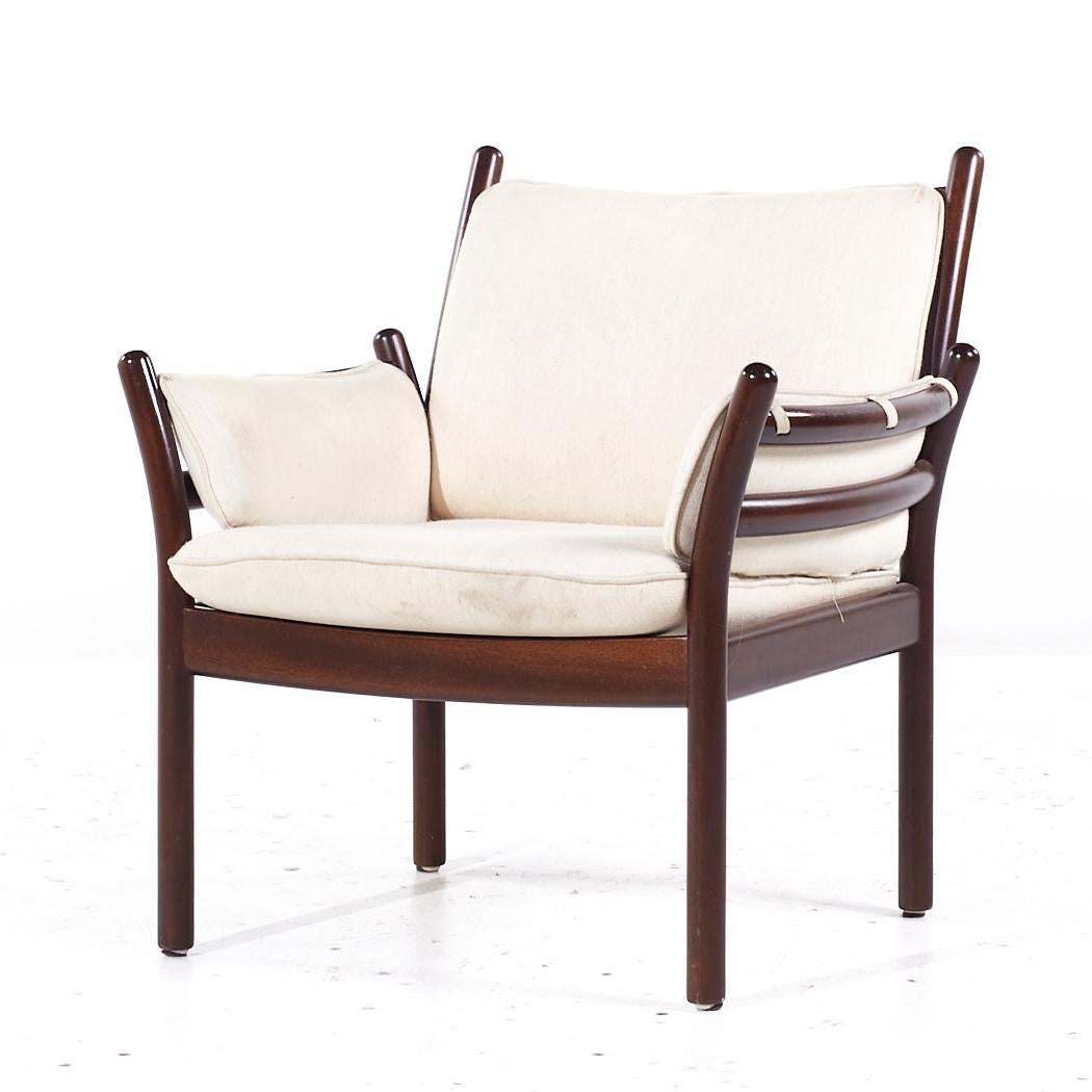Illum Wikkelsø para CFC Silkeborg MCM Sillones Genius de palisandro danés - Pareja finales del siglo XX en venta