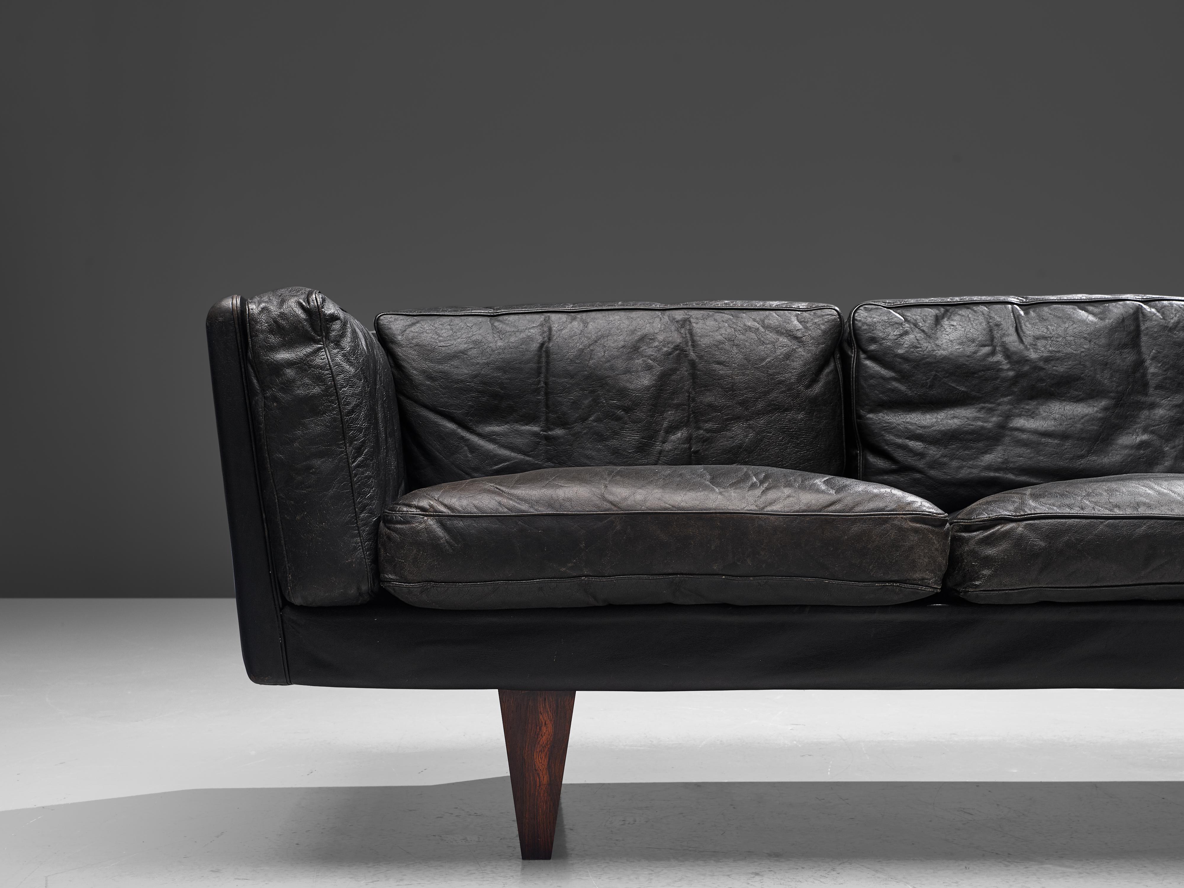 Illum Wikkelsø for Holger Christiansen Three-Seat Sofa 'V11' in Black Leather In Good Condition In Waalwijk, NL
