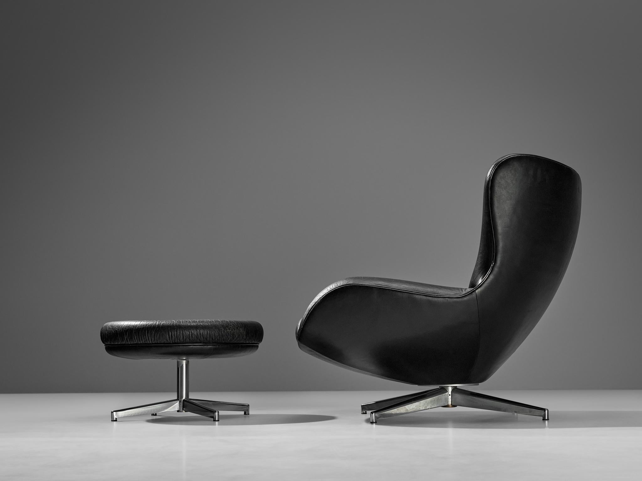 Danish Illum Wikkelsø for Mikael Laursen Swivel 'ML214' Lounge Chair with Ottoman 