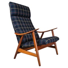 Illum Wikkelsø for Søren Willadsen Model 10H Danish Teak Lounge Chair
