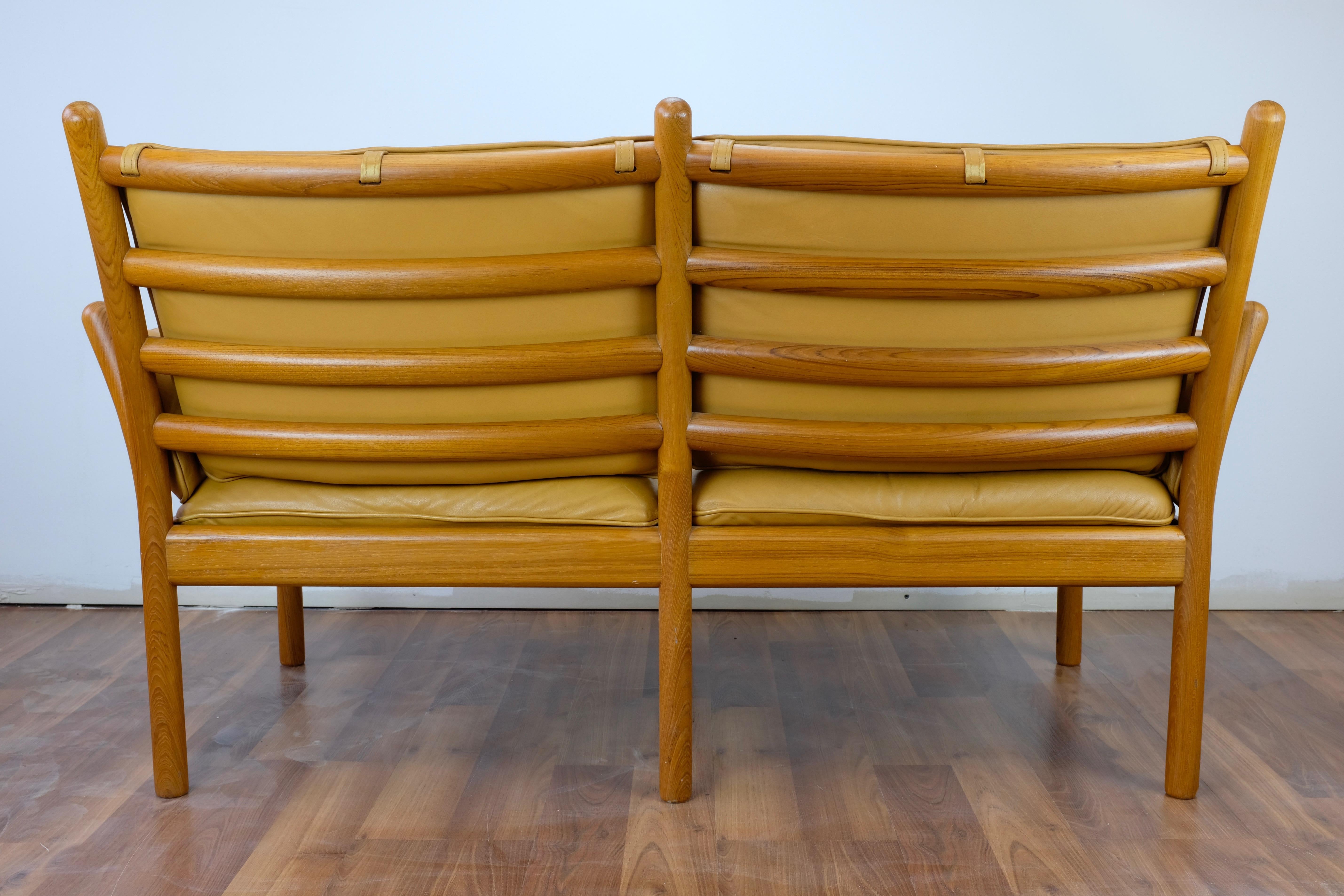 Scandinavian Modern Illum Wikkelsø 'Genius' Loveseat in Leather and Teak