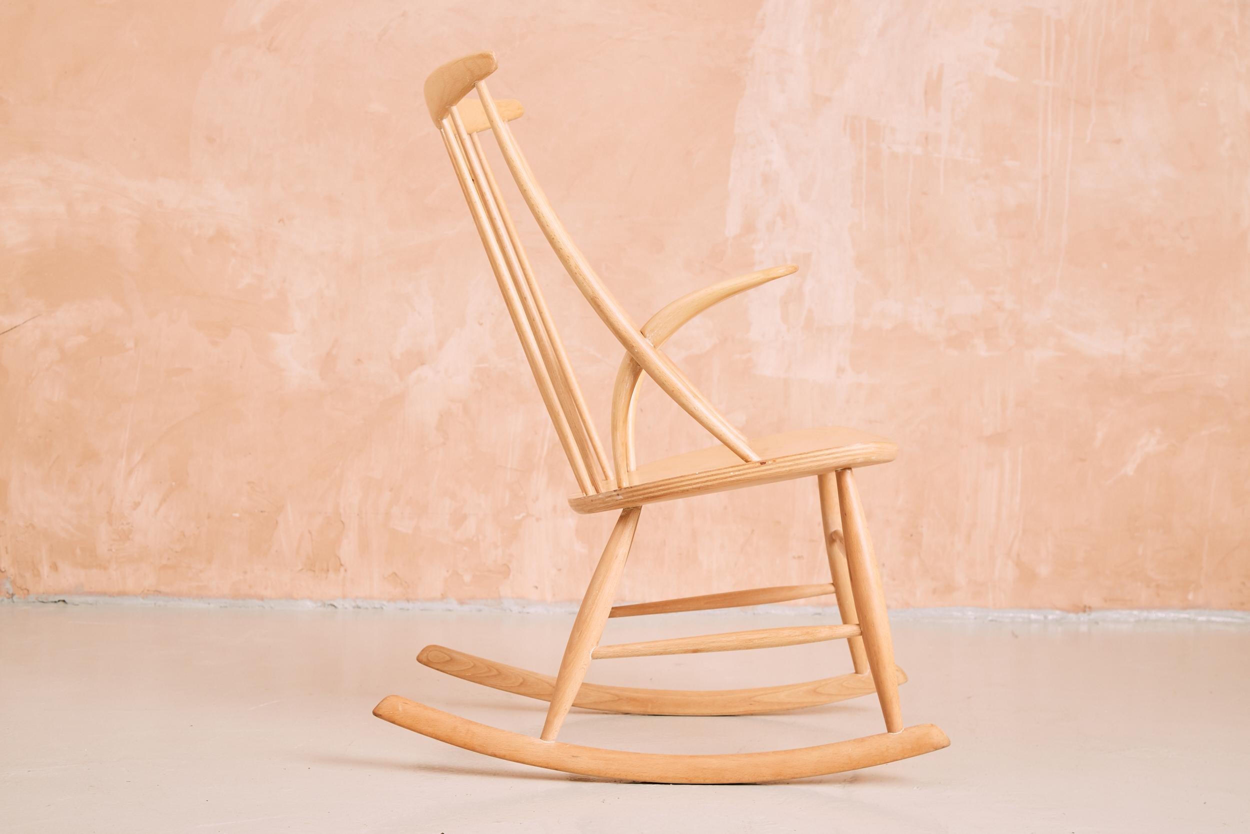 20th Century Illum Wikkelsø IW3 Rocking Chair for Niels Eilersen For Sale