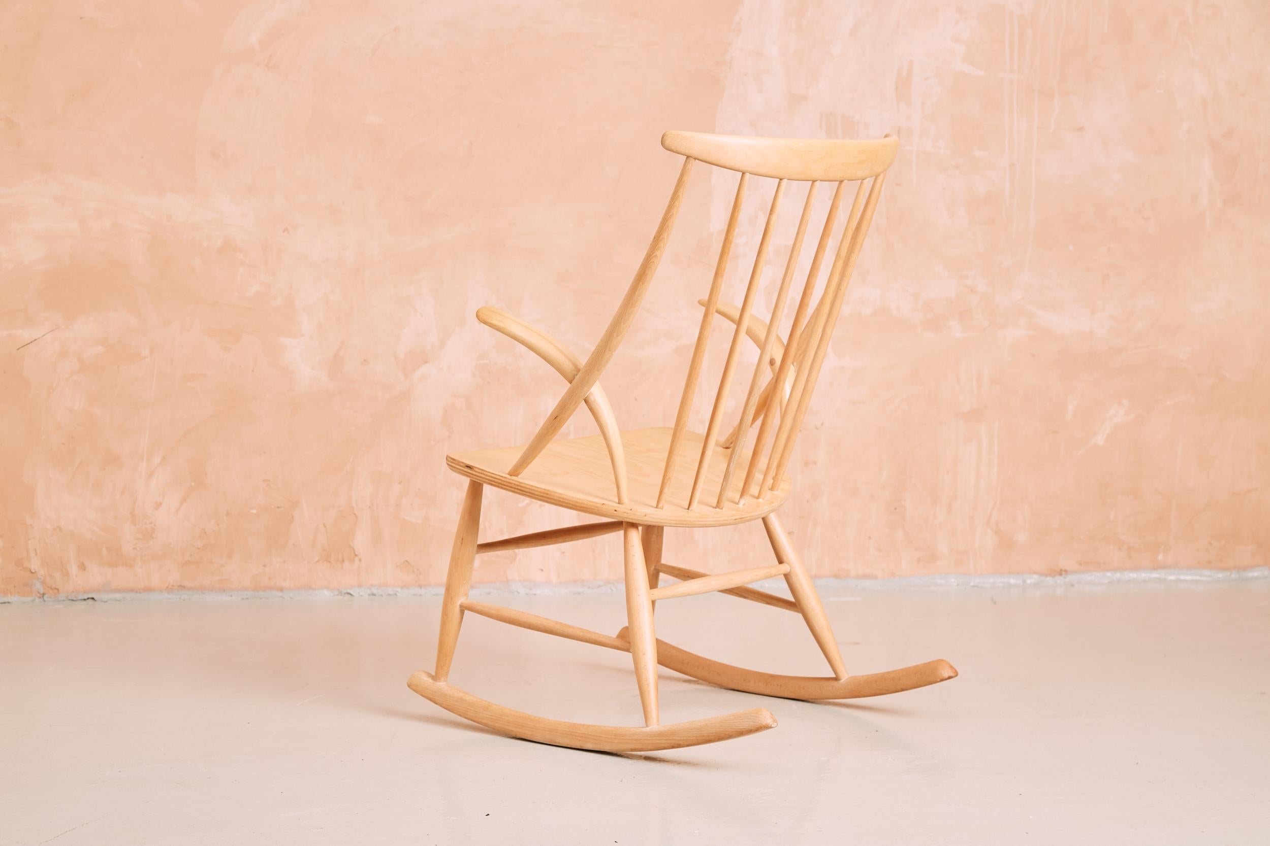 Beech Illum Wikkelsø IW3 Rocking Chair for Niels Eilersen For Sale