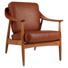 Vintage Illum Wikkelsø Lounge Chair
