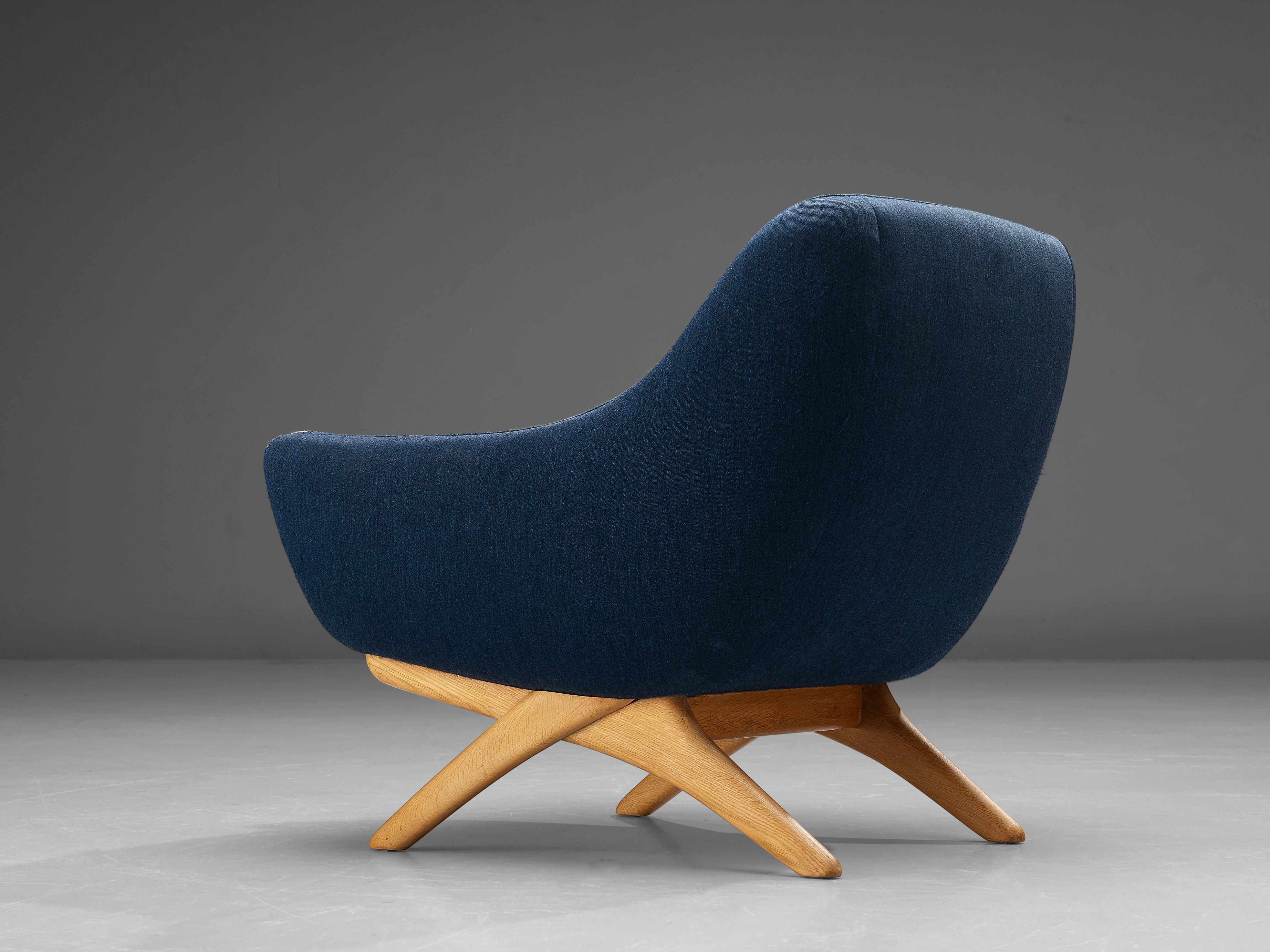 Scandinavian Modern Illum Wikkelsø Lounge Chair in Blue Upholstery For Sale