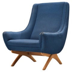Vintage Illum Wikkelsø Lounge Chair in Blue Upholstery and Oak 