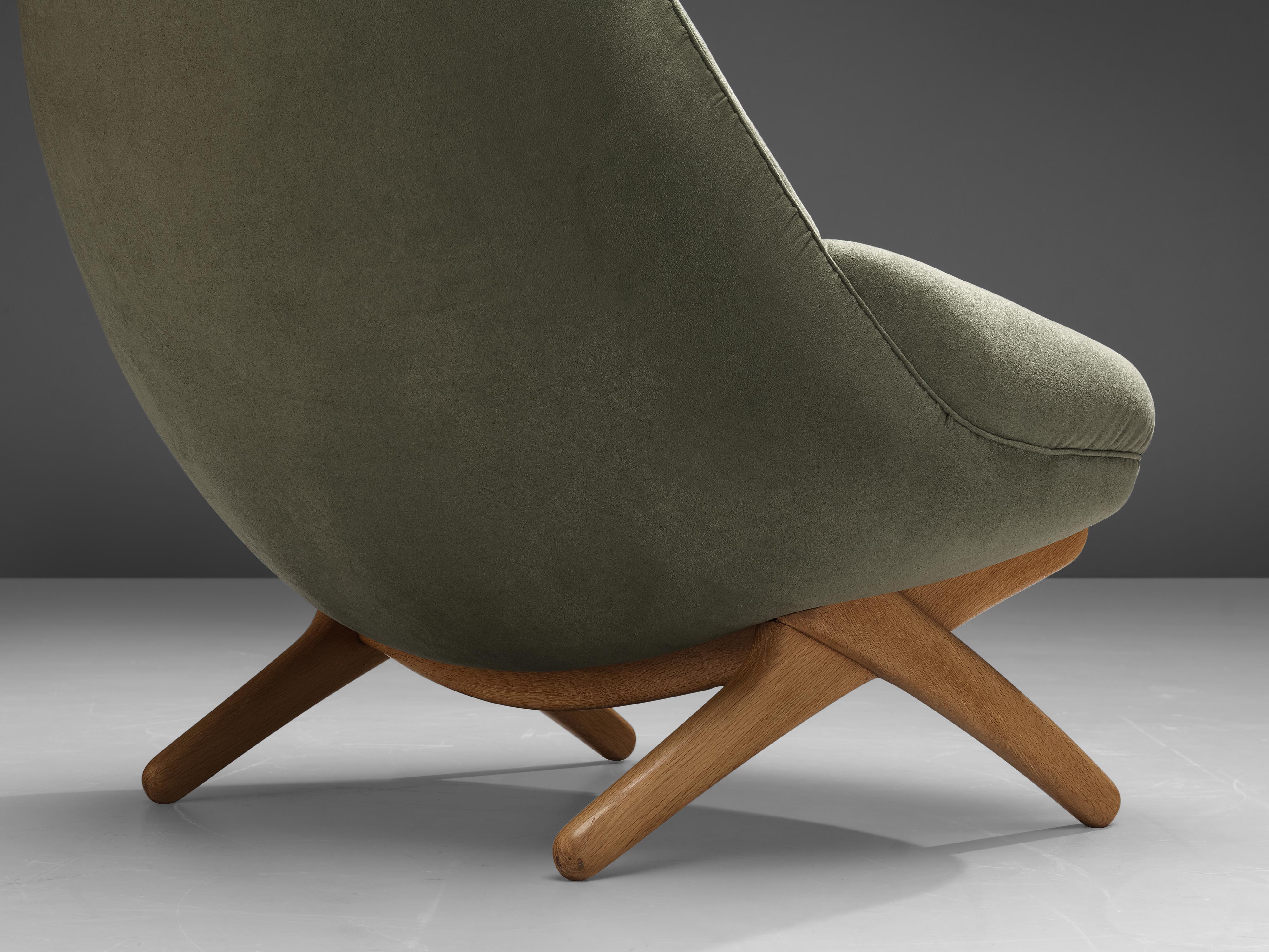 Scandinavian Modern Illum Wikkelsø Lounge Chair ‘ML91’ in Soft Green Velour Upholstery For Sale