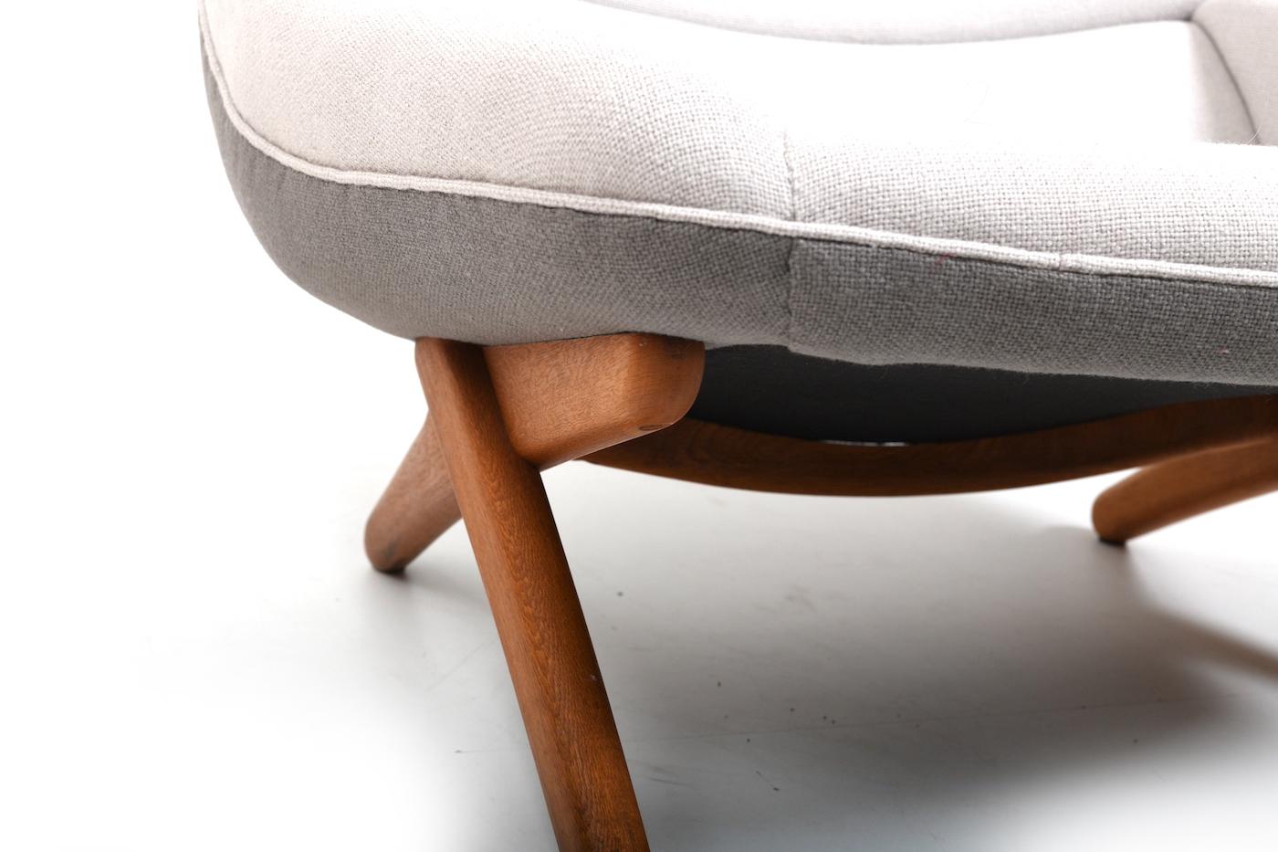 Illum Wikkelsø Lounge Chair Model 'ML91' 1950s / New Upholstered ! en vente 3