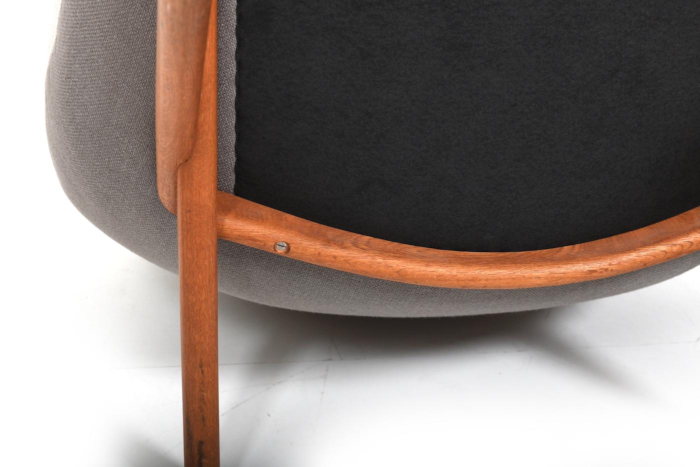 Illum Wikkelsø Lounge Chair Model 'ML91' 1950s / New Upholstered ! en vente 6
