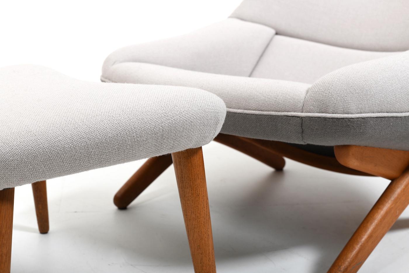 Illum Wikkelsø Lounge Chair Model 'ML91' 1950s / New Upholstered ! en vente 1