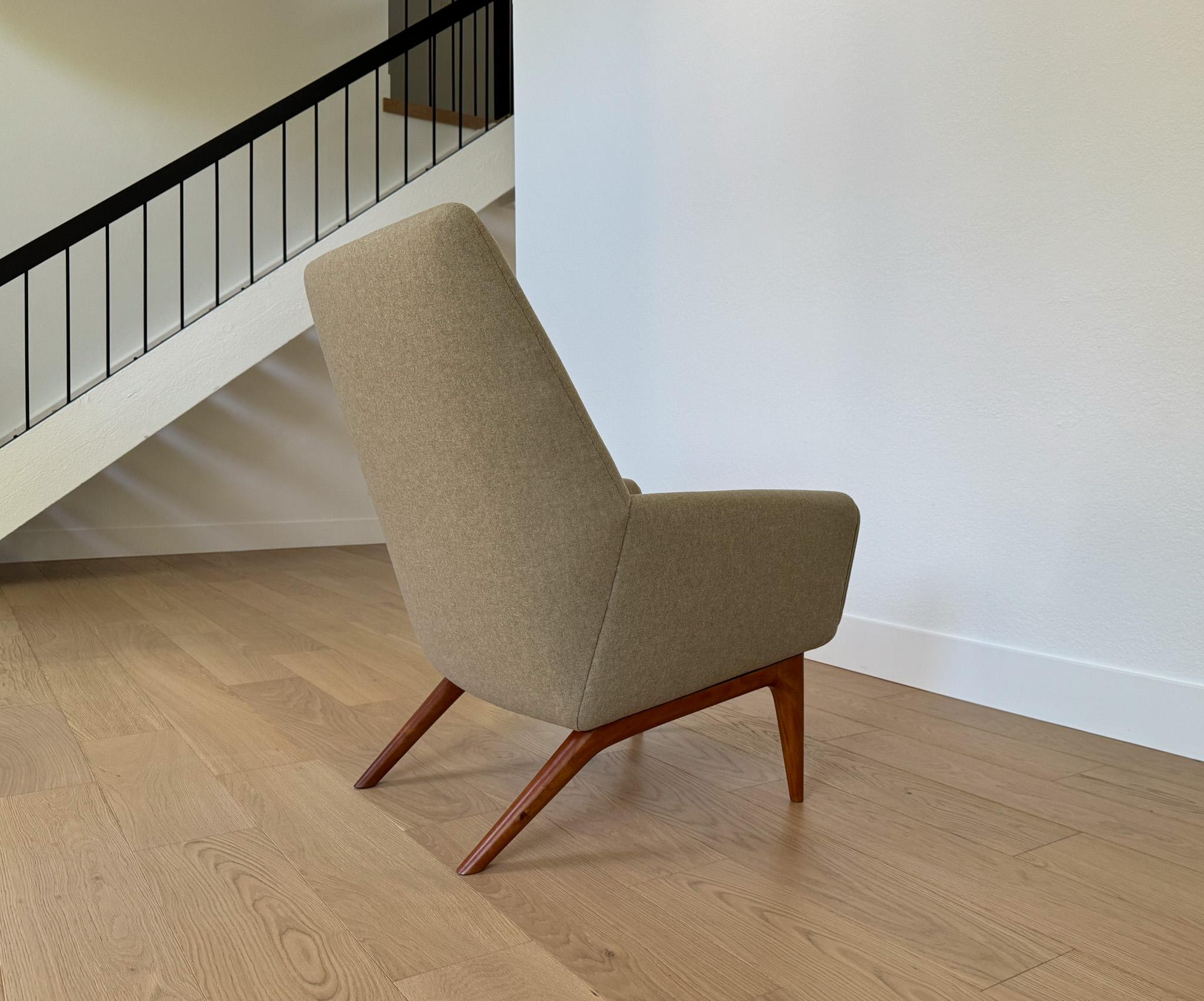 Illum Wikkelsø Lounge Chair & Ottoman for A. Mikael Laursen & Søn, Denmark, 60's 4