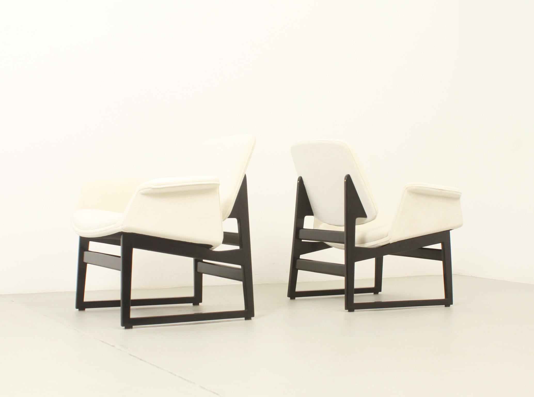 Illum Wikkelsø Lounge Chairs for Arflex, Italy, 1960 For Sale 5