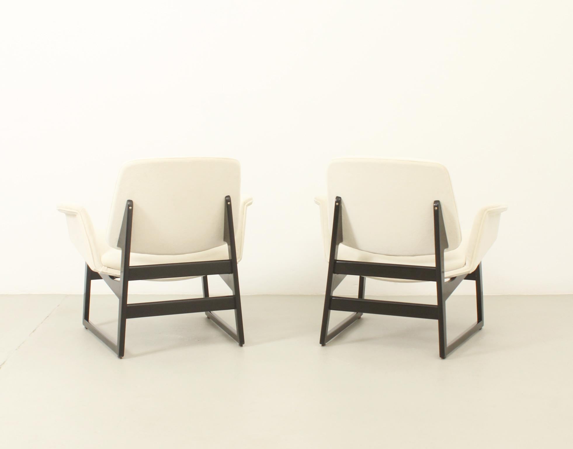 Illum Wikkelsø Lounge Chairs for Arflex, Italy, 1960 For Sale 6