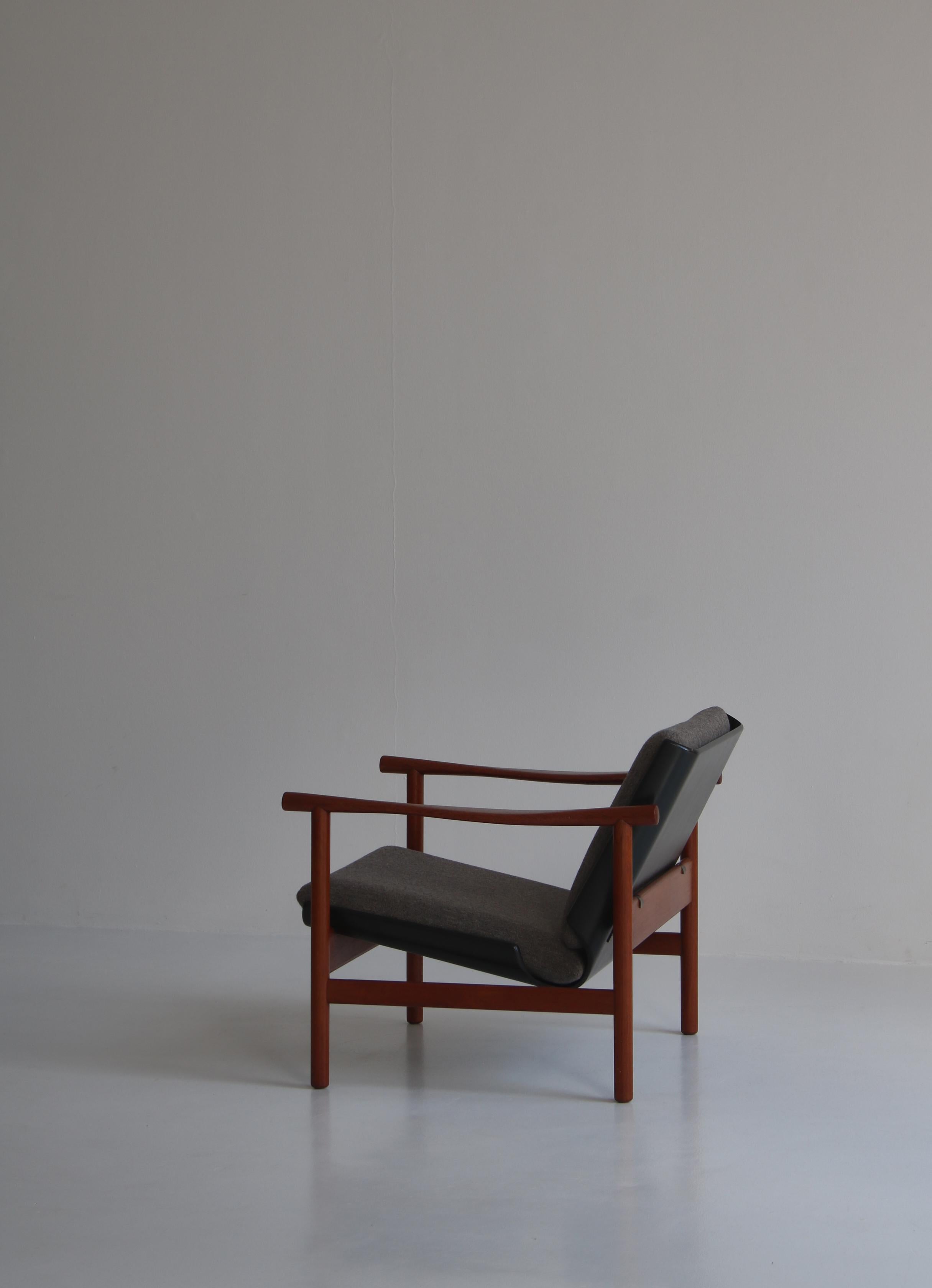 Mid-20th Century Illum Wikkelsø Lounge Chairs in Teak & Wool Cushions Model 