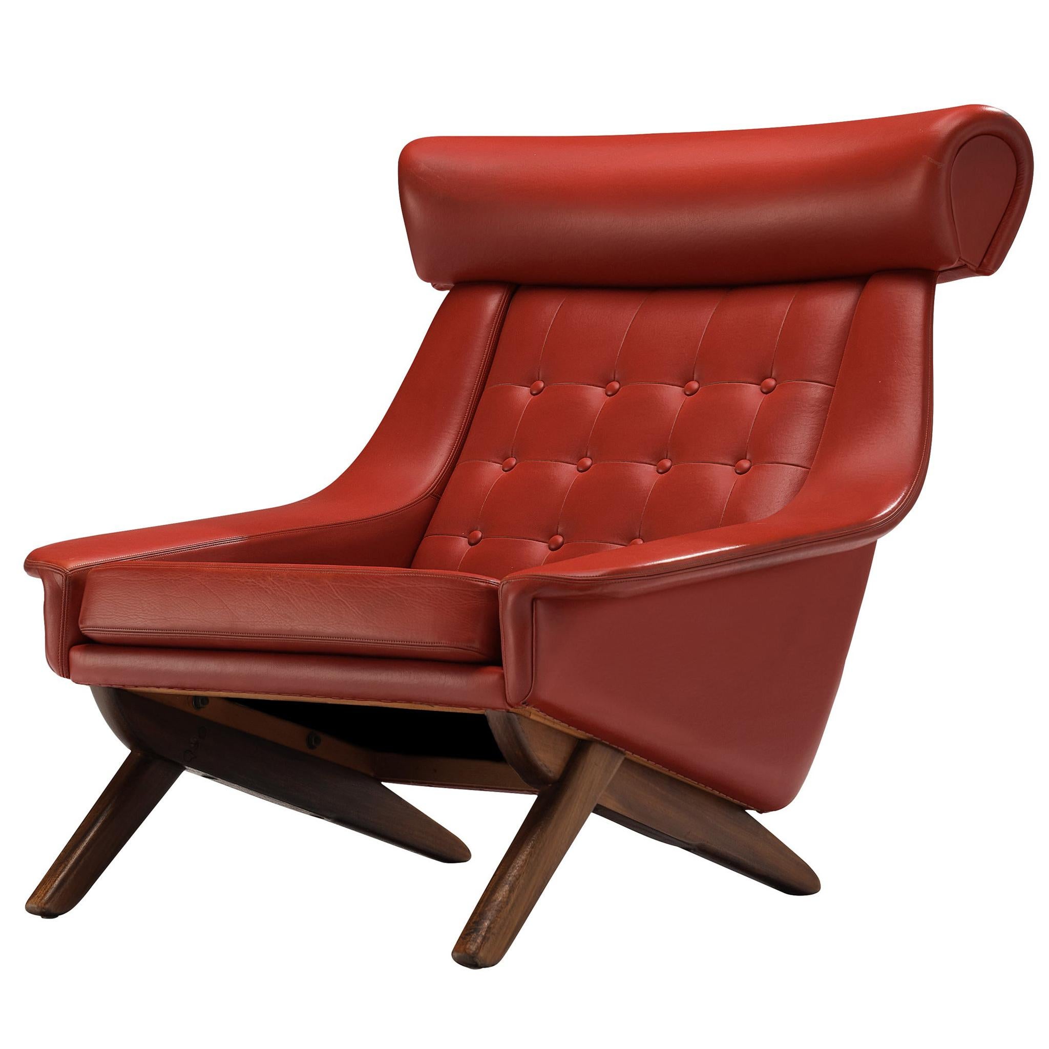 Illum Wikkelsø Lounge Chair in Red Upholstery and Mahogany  For Sale