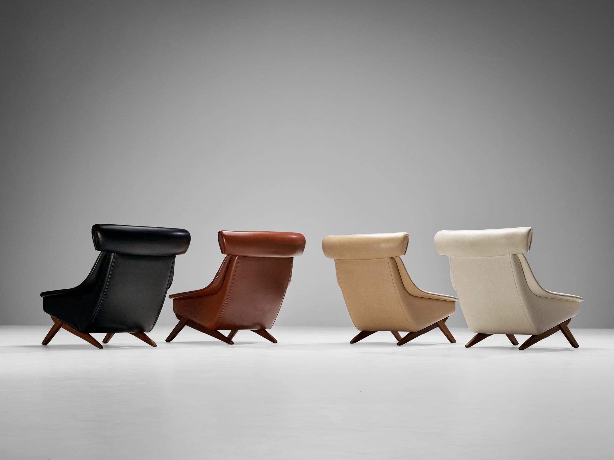 Illum Wikkelsø 'Ox' Easy Chairs in Leatherette and Teak In Good Condition In Waalwijk, NL