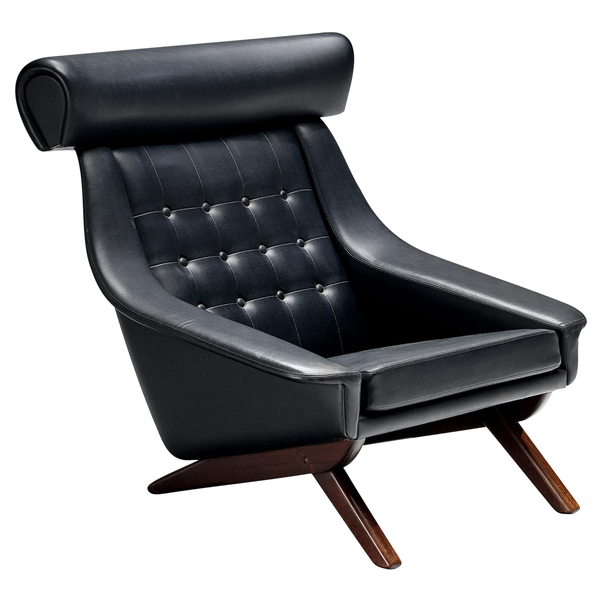 Illum Wikkelsø 'Ox' Lounge Stuhl aus schwarzem Kunstleder 