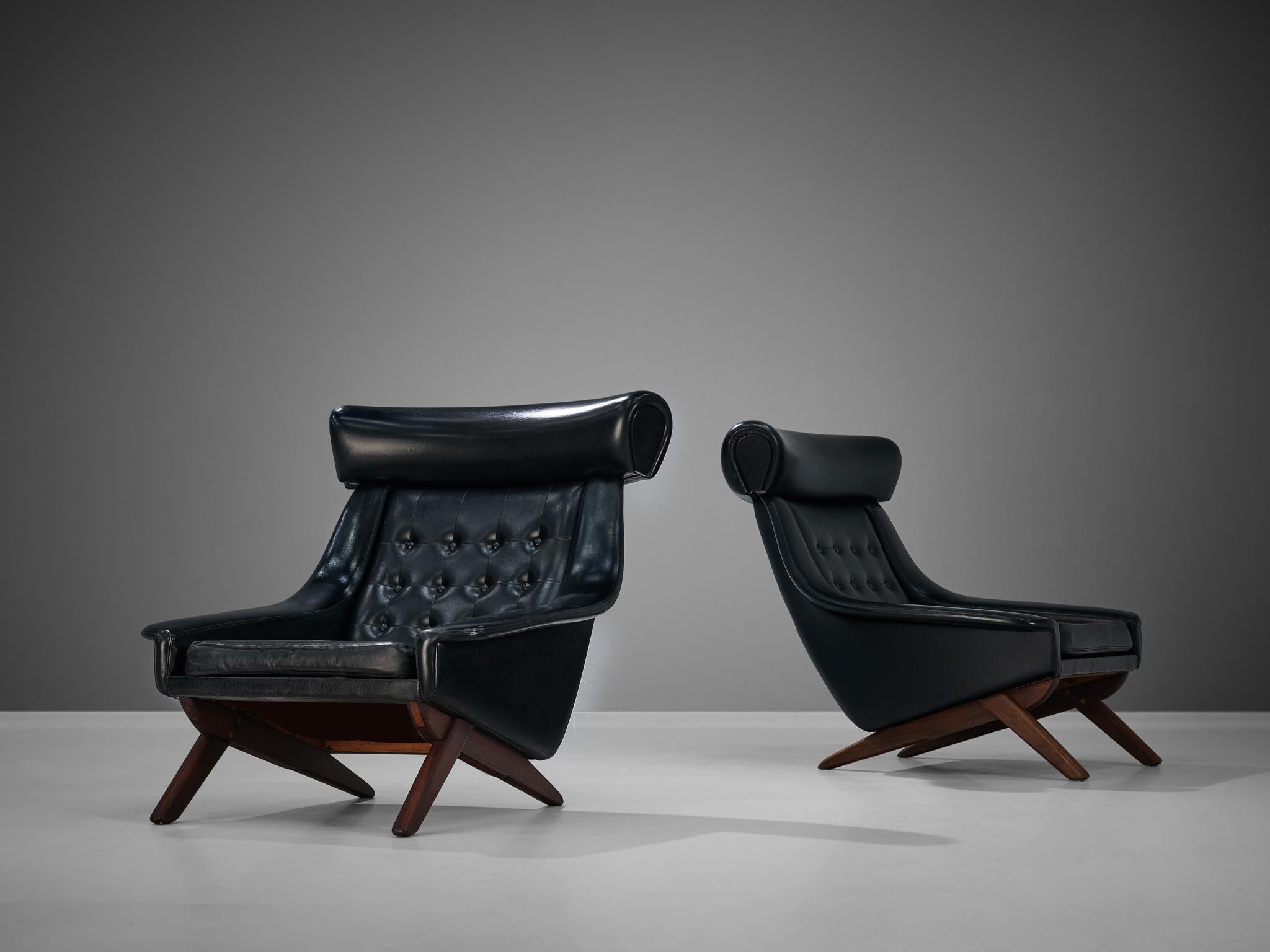 Mid-20th Century  Illum Wikkelsø Pair of Easy Chairs in Black Upholstery and Teak  For Sale