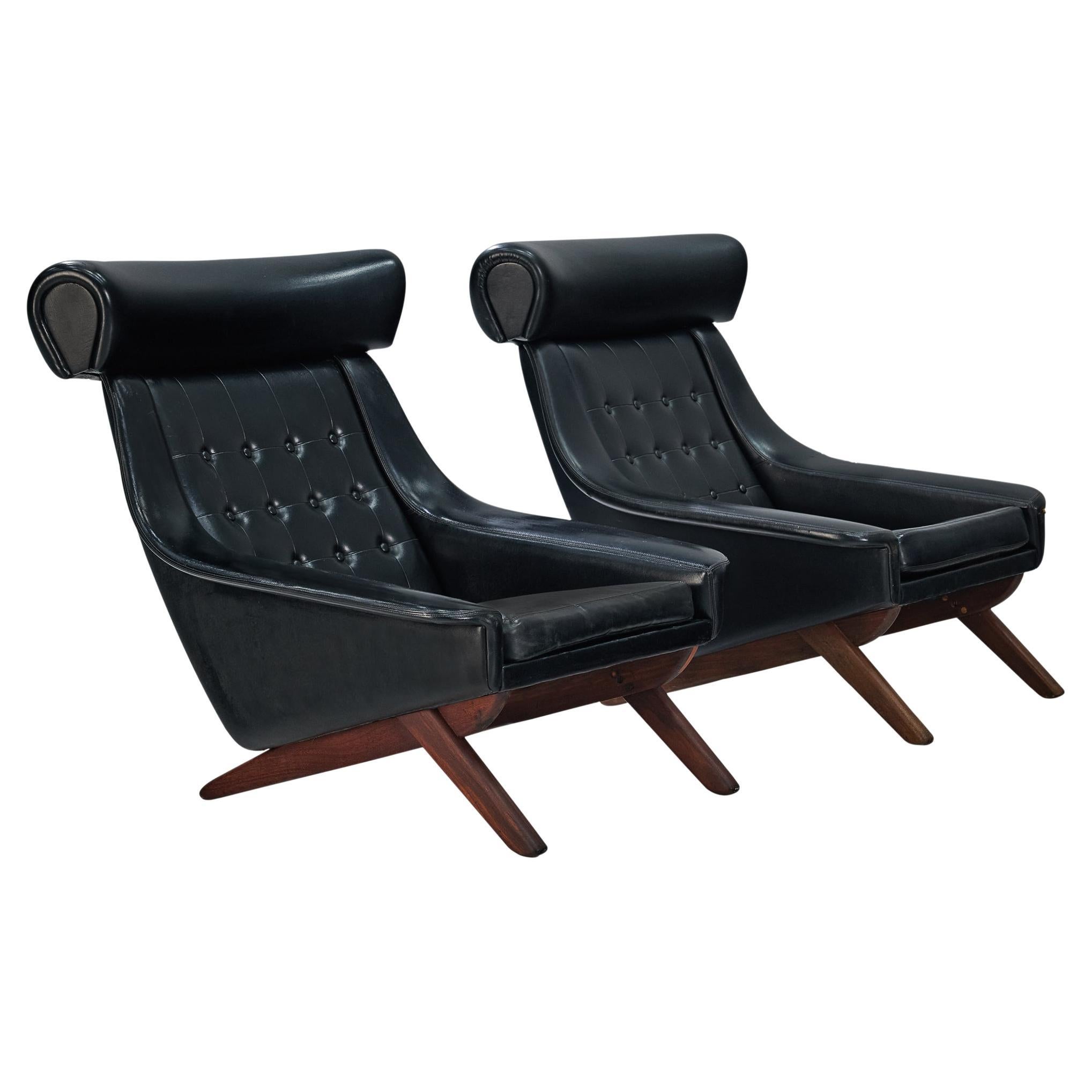  Illum Wikkelsø Pair of Easy Chairs in Black Upholstery and Teak  For Sale