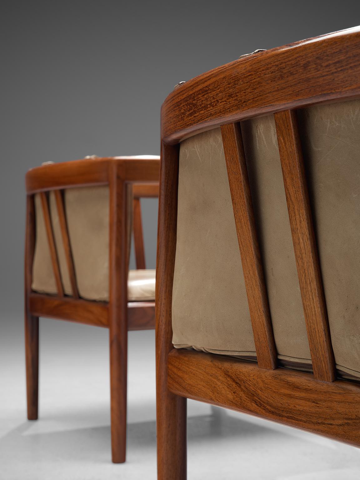 Illum Wikkelsø Pair of Rosewood Easy Chairs in Original Buffalo Leather 2