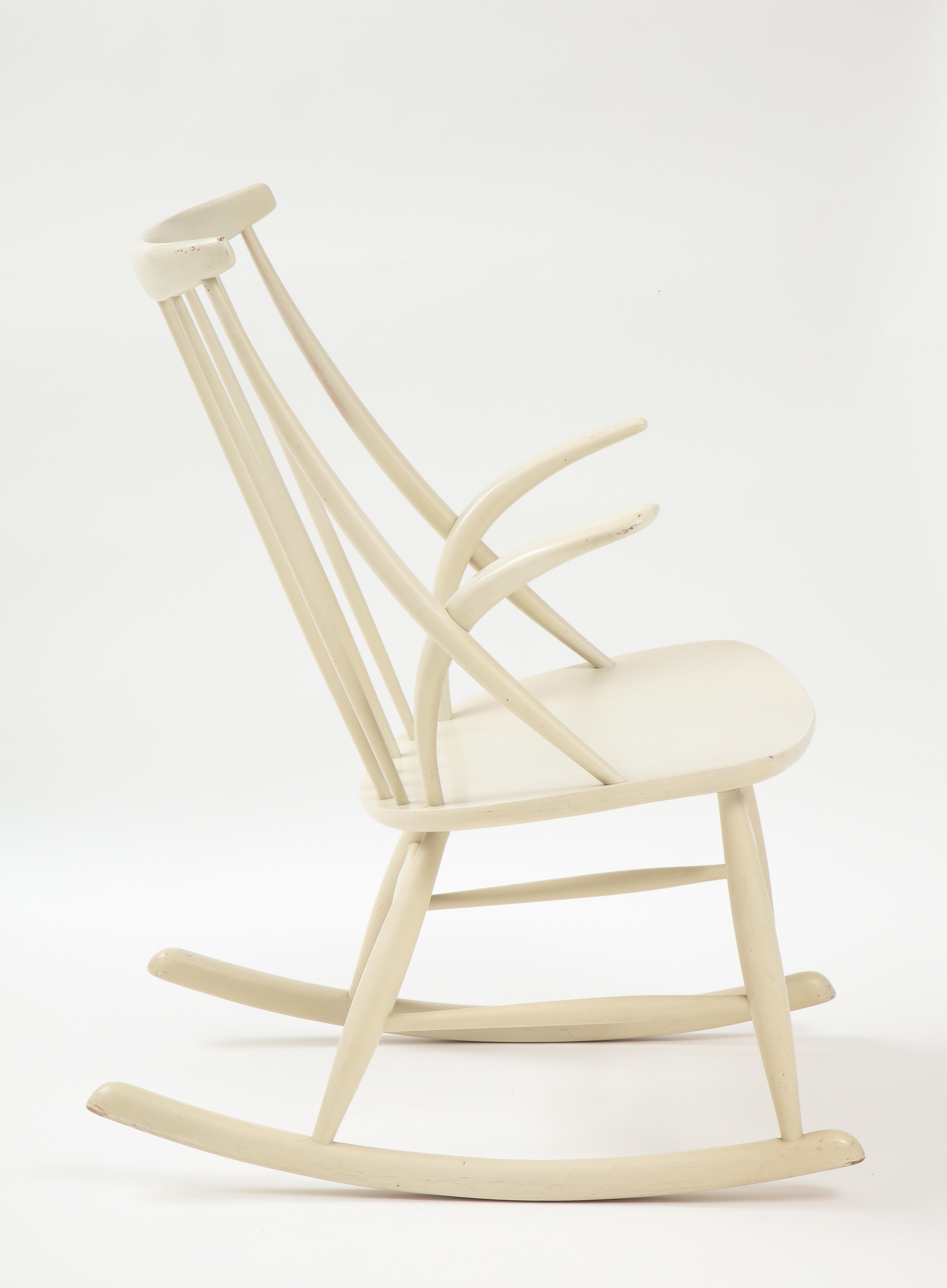 Scandinavian Modern Illum Wikkelsø Rocking Chair, Mod. Iw3, Niels Eilersen, Denmark, 1958