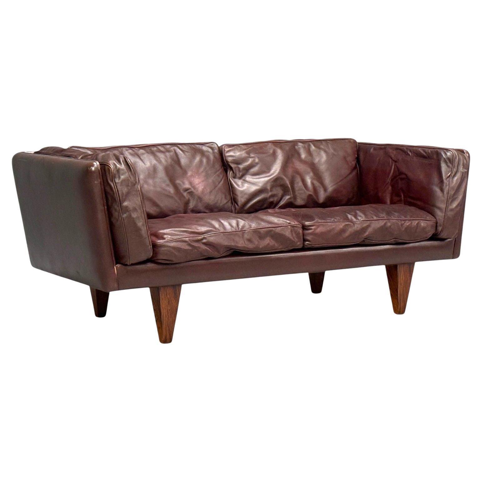 Illum Wikkelsø, Settee, Brown Leather, Rosewood, Denmark, 1960s