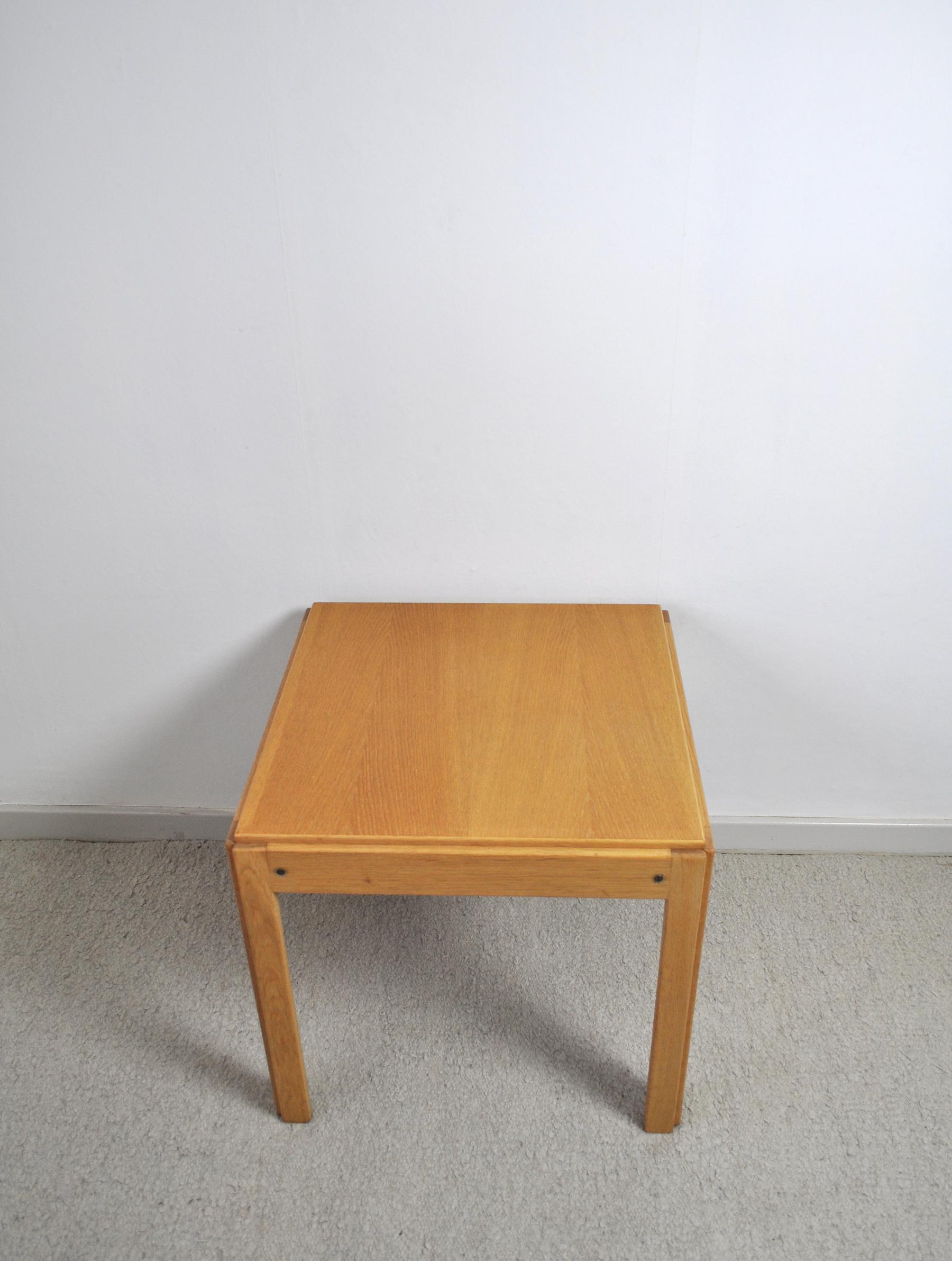 Danish Illum Wikkelsø Side Table in Oak by CFC Silkeborg in Denmark For Sale
