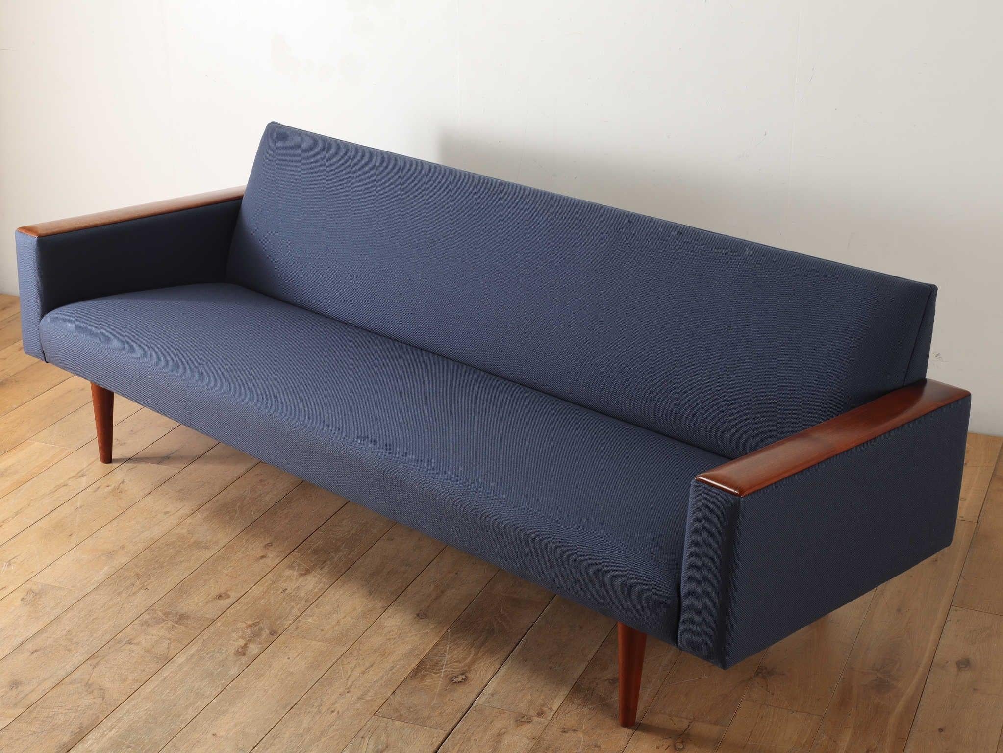 Illum Wikkelsø Sofa In Good Condition For Sale In Shibuya-ku, 13