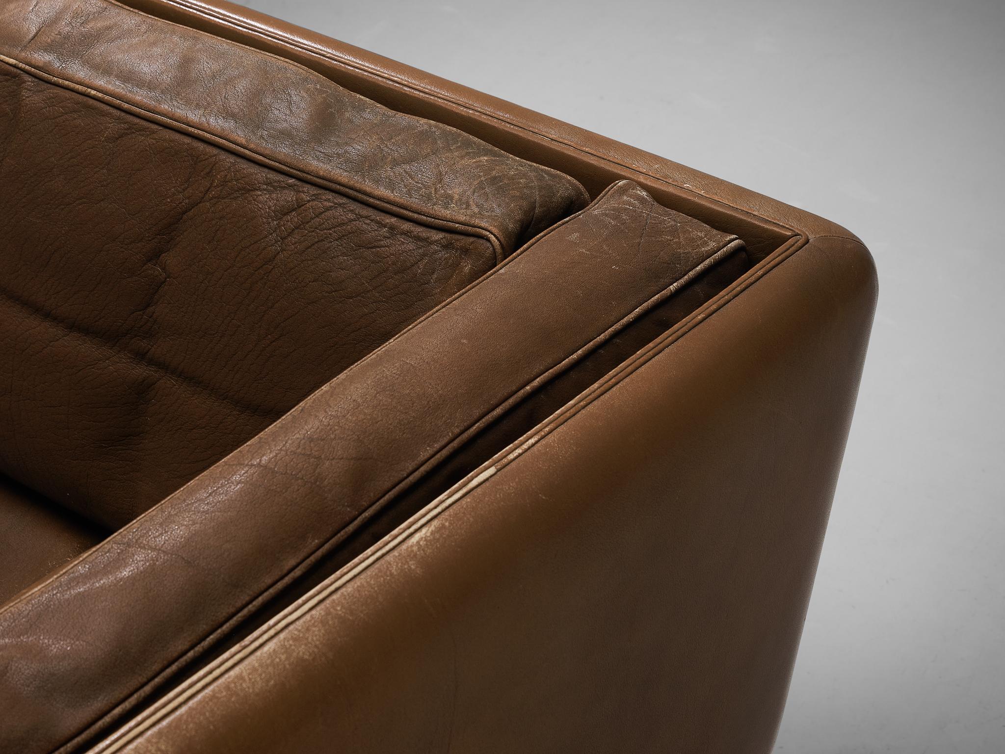 Mid-20th Century Illum Wikkelsø Sofa in Brown Leather and Oak  For Sale