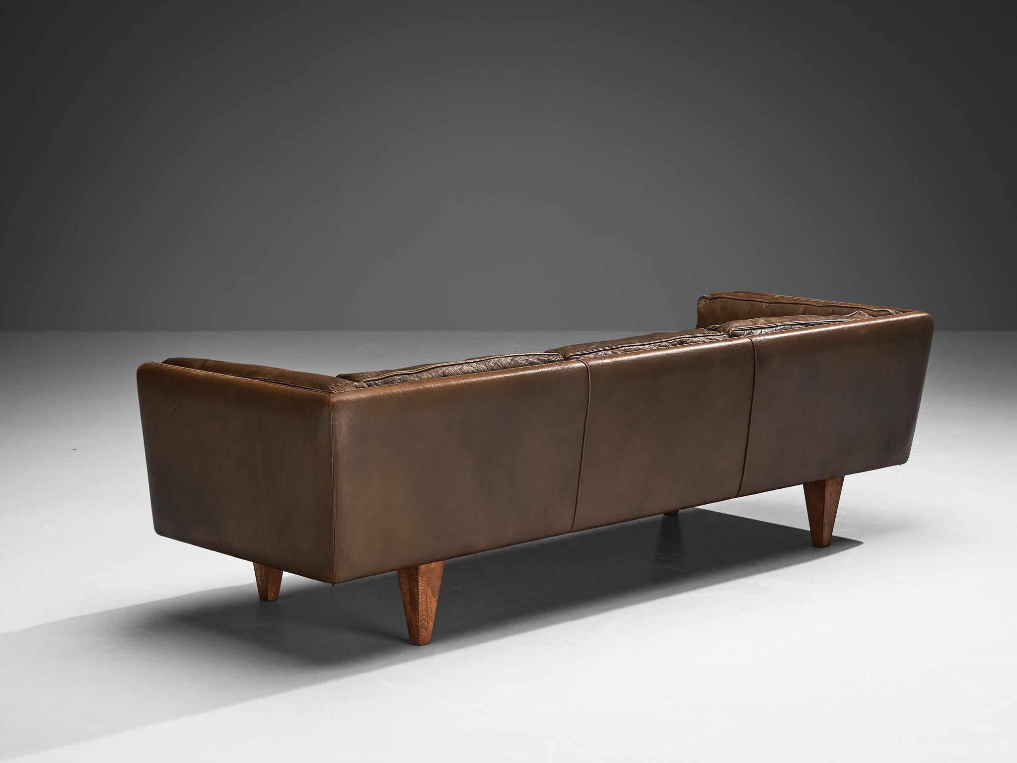 Illum Wikkelsø Sofa in Brown Leather and Oak  For Sale 1