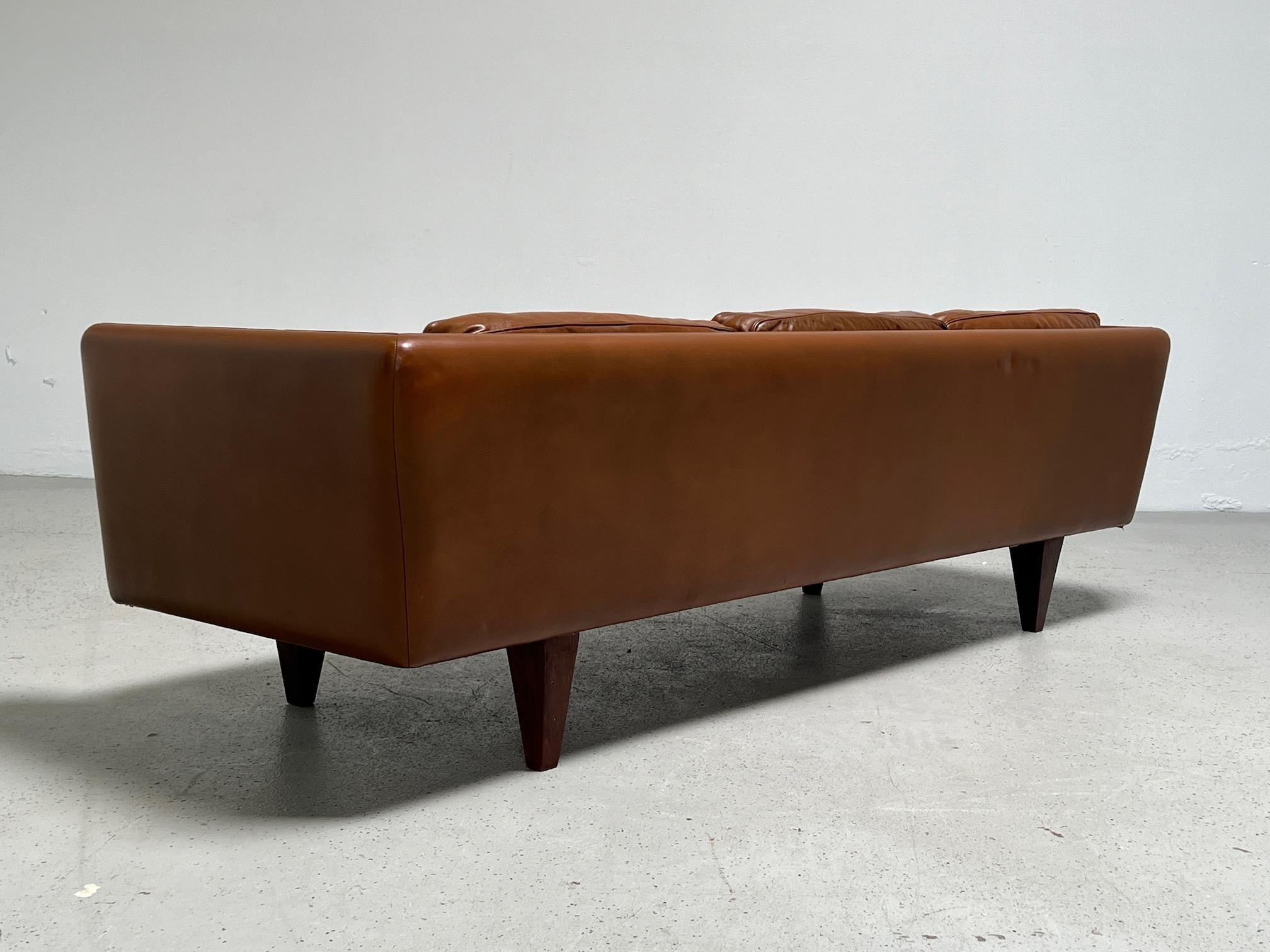 Illum Wikkelsø Sofa V11 by Holger Christiansen 7