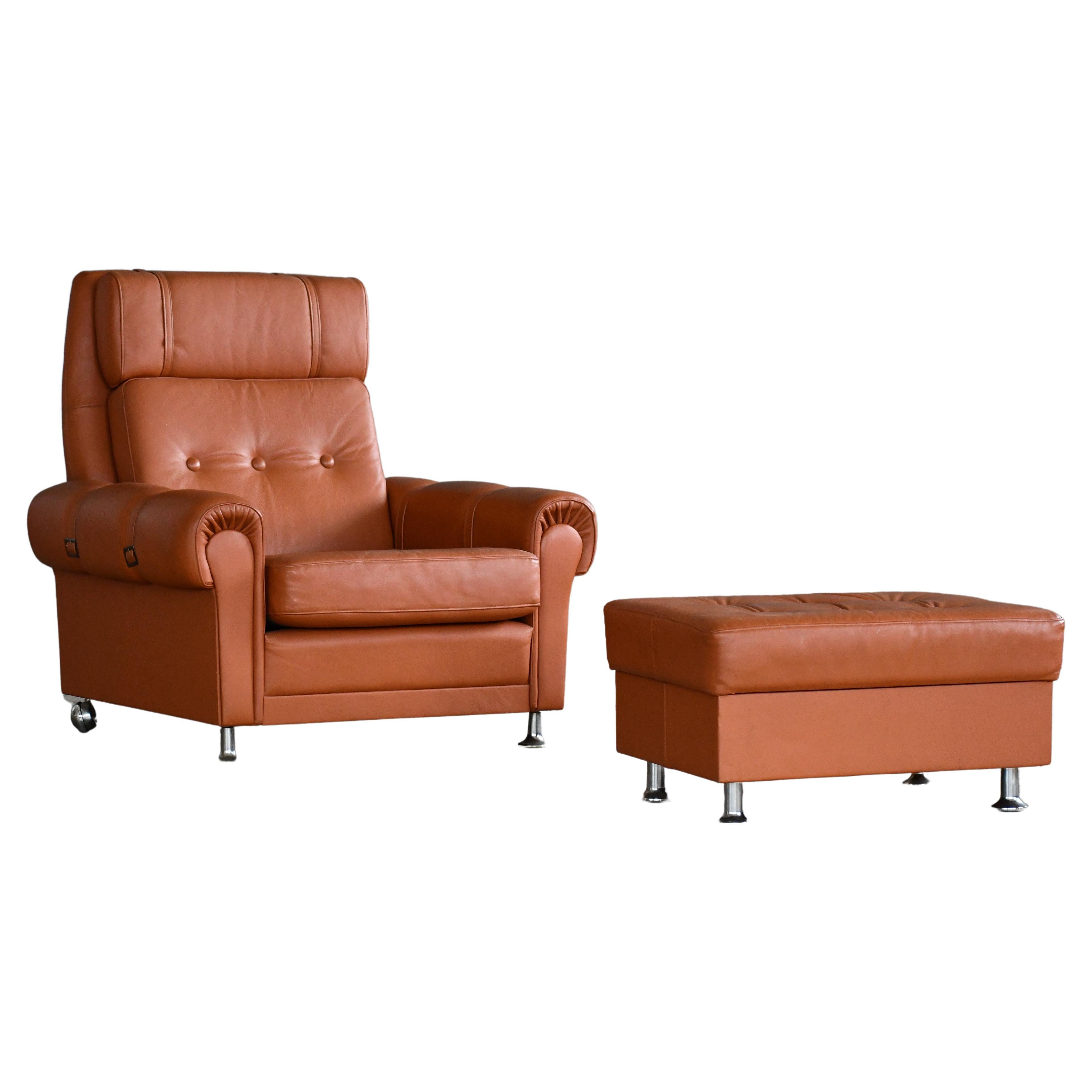 Illum Wikkelsø Style Leder Lounge Stuhl mit Ottomane Cognacfarbenes Leder 