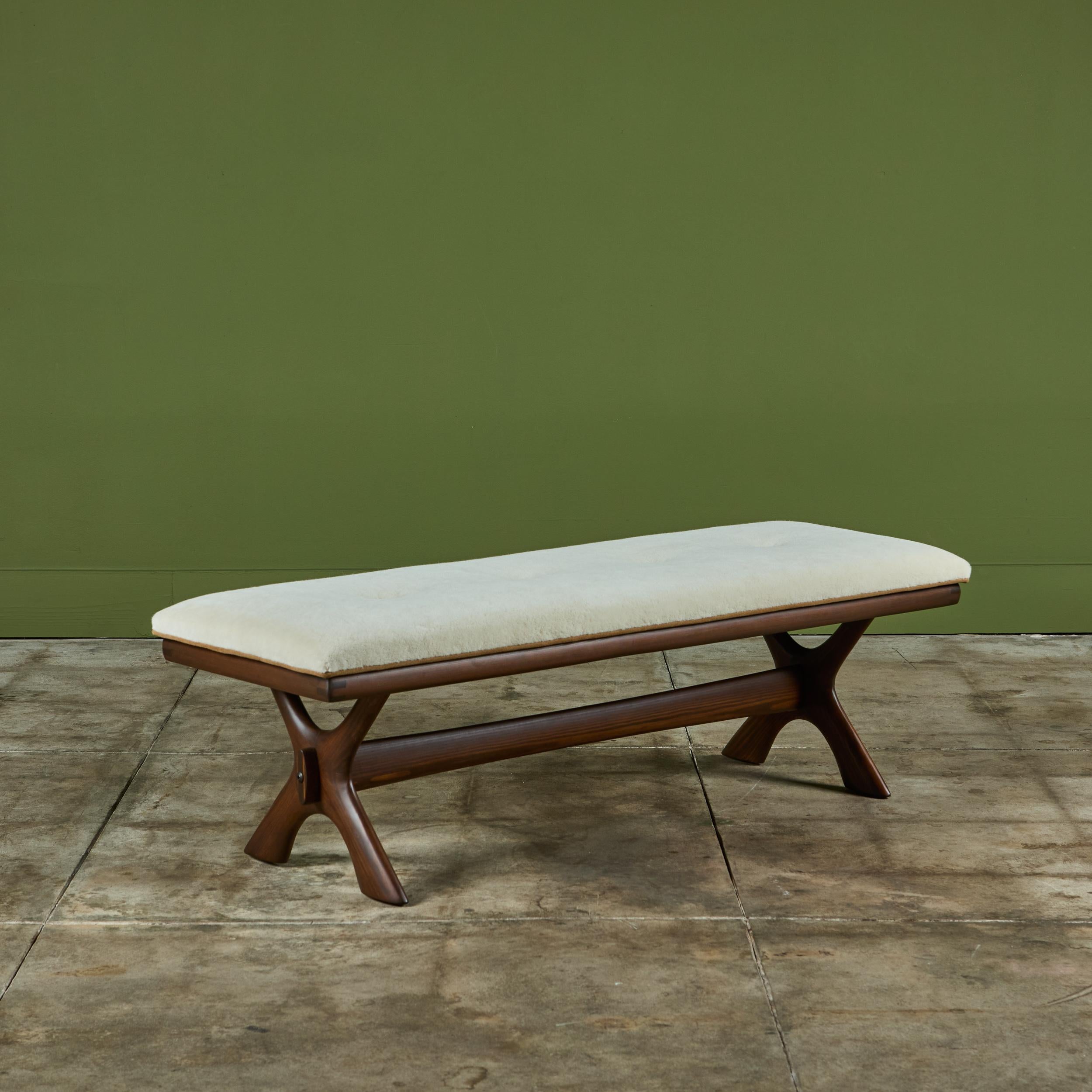 20ième siècle Illum Style Wikkelsø Bench Upholstering en vente