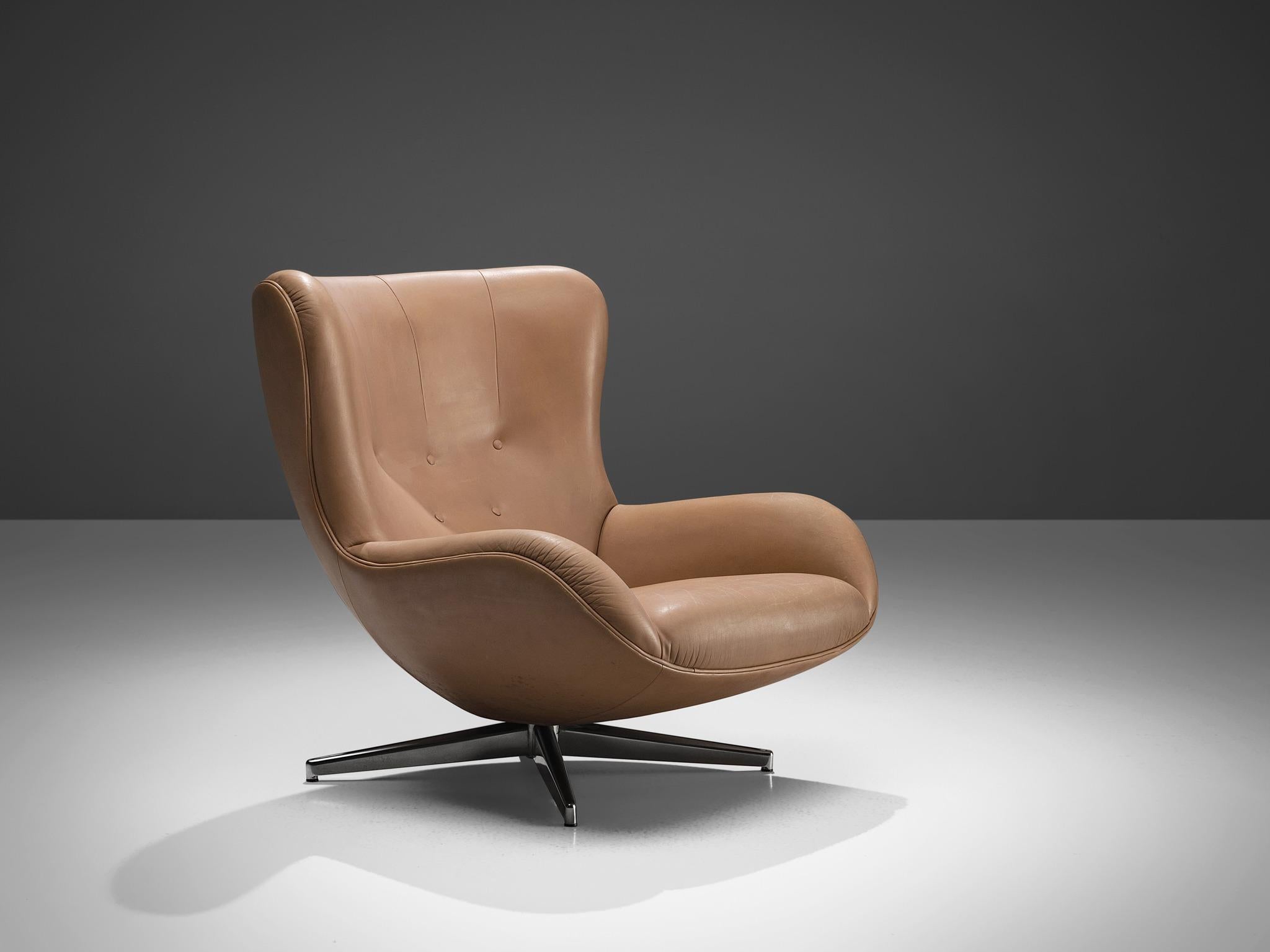 Scandinavian Modern Illum Wikkelsø Swivel Leather Lounge Chair, 1960s