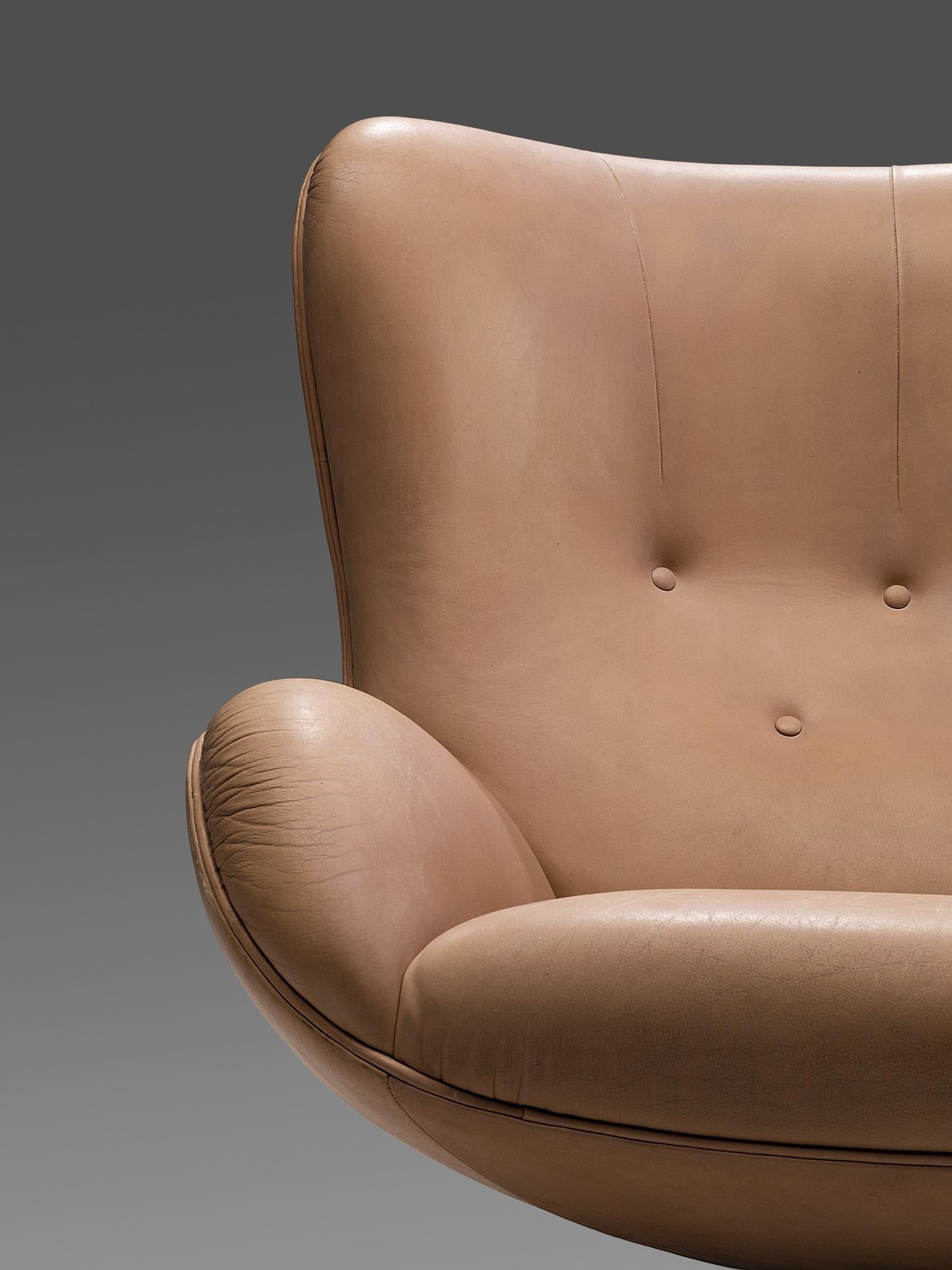 Mid-20th Century Illum Wikkelsø Swivel Leather Lounge Chair, 1960s