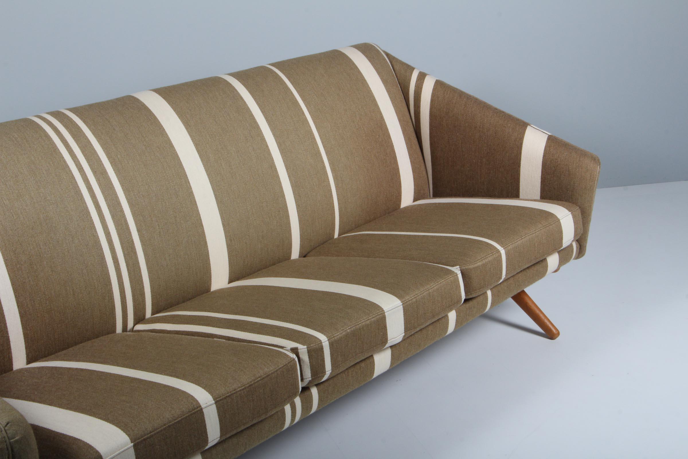 Laine Illum Wikkelsø Canapé trois places, ML90
