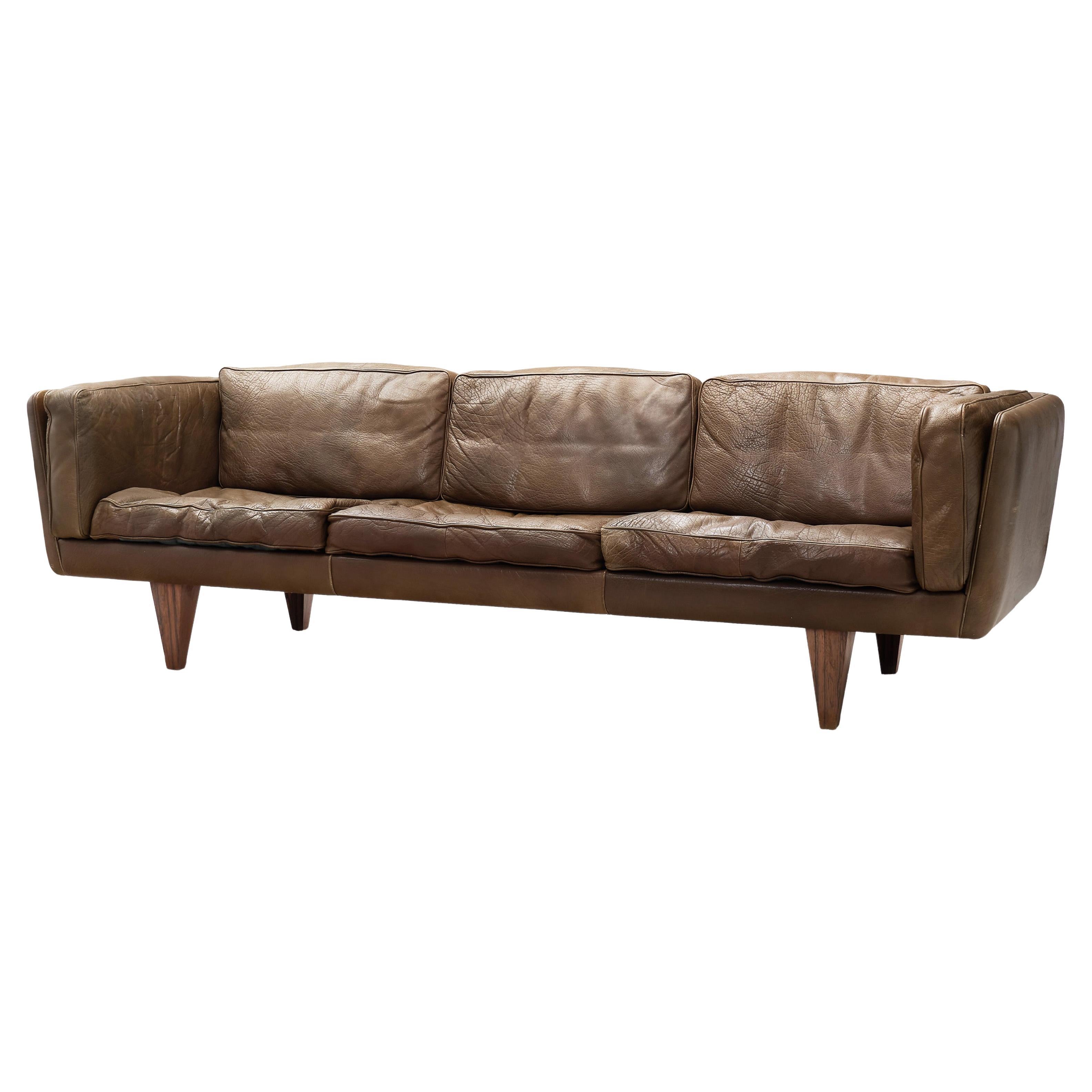 Illum Wikkelsø "V11" Brown Leather Sofa for Holger Christiansen, Denmark 1960s For Sale