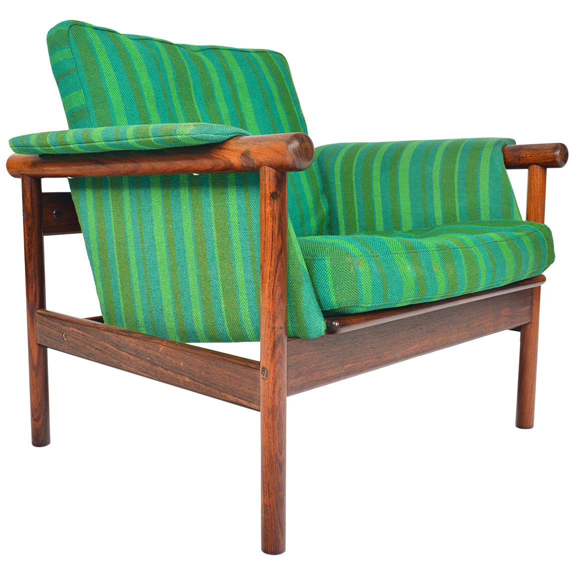 Illum Wikkelsø Wiki Lounge Chair in Rosewood